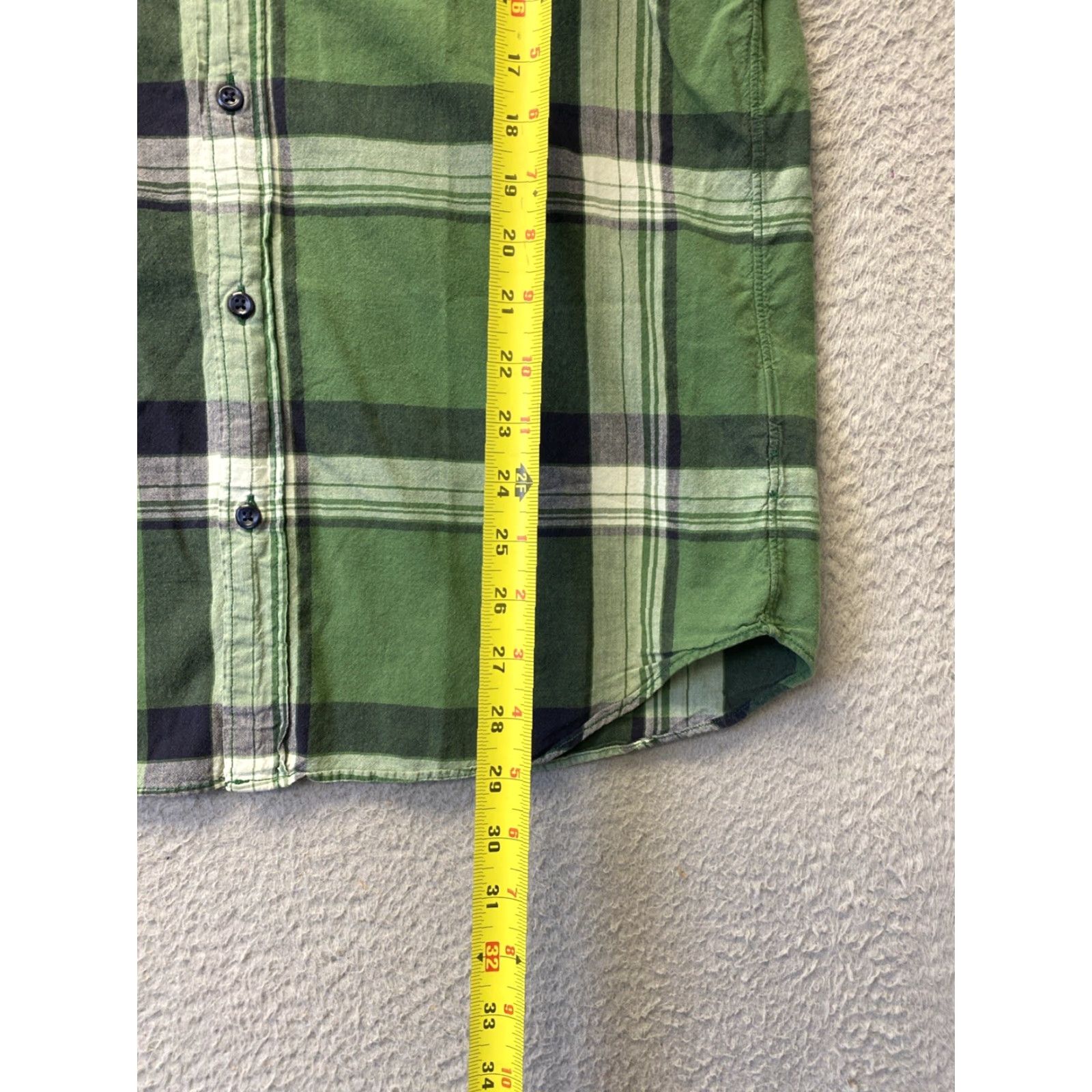 J.Crew J. Crew Button Shirt Men’s M Green White Madras Plaid Lightweight Button-Up Long Sleeve Collared Spread Cotton Regular Classic Mens Size US M / EU 48-50 / 2 - 6 Thumbnail