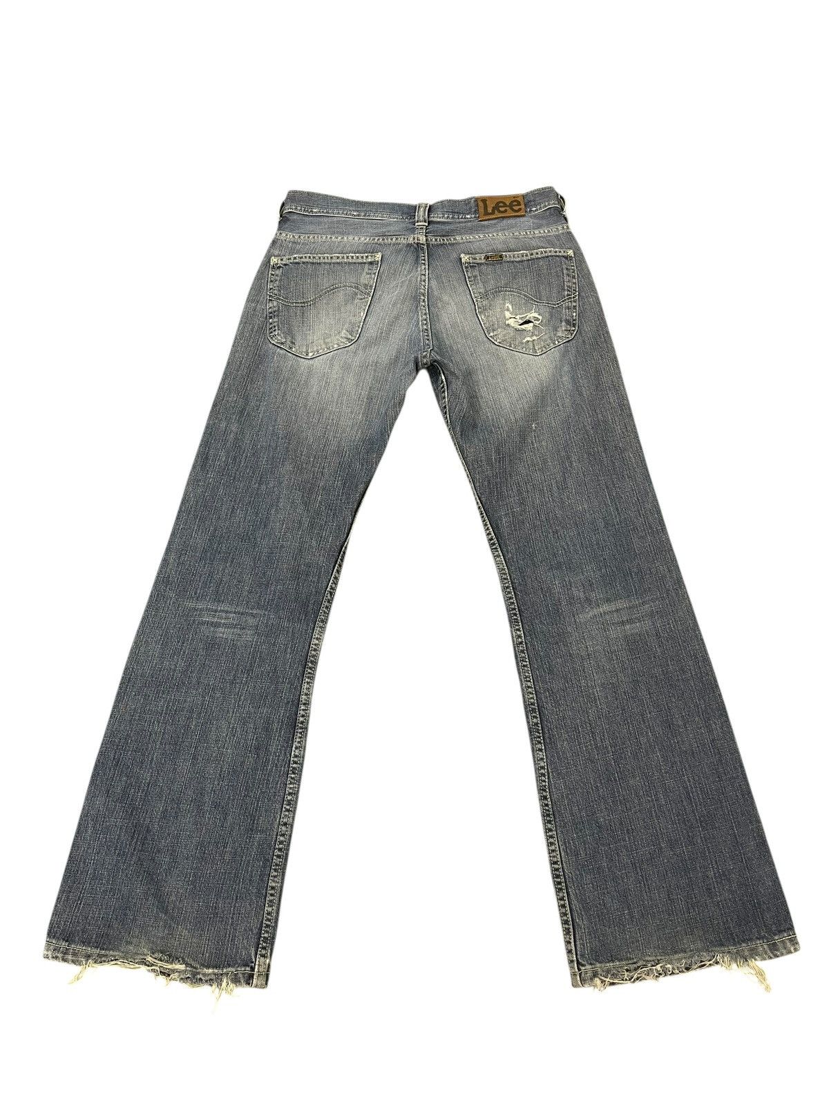 Lee Flare Jeans Lee Europe Faded Distress Boot Cut 2🟦3 Size US 33 - 10 Thumbnail