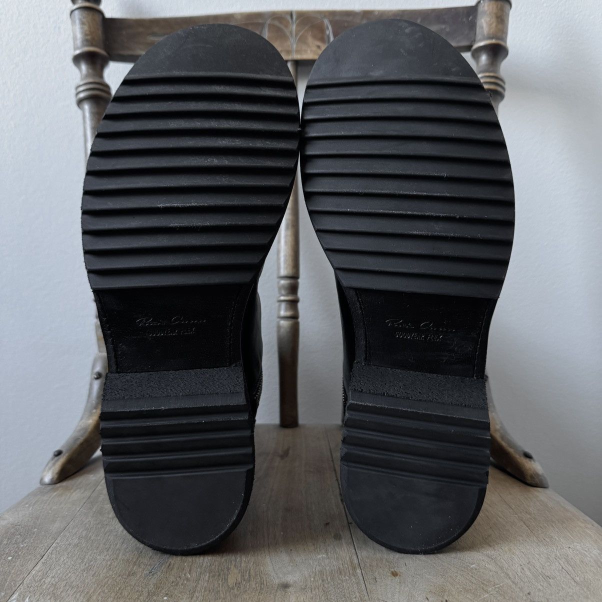 Rick Owens Rick Owens Black Spiral Zip Calf Leather Boots Size US 9 / EU 42 - 7 Thumbnail