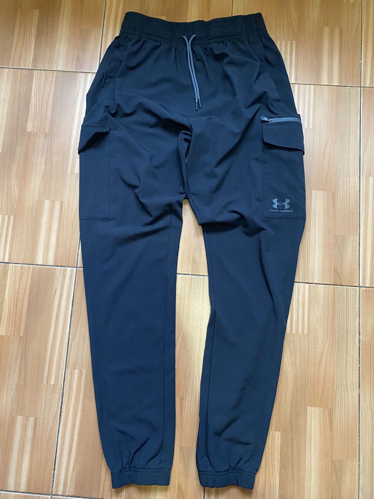 Under Armour Under Armour Stretch Woven Cargo Pants Size US 30 / EU 46 - 1 Thumbnail