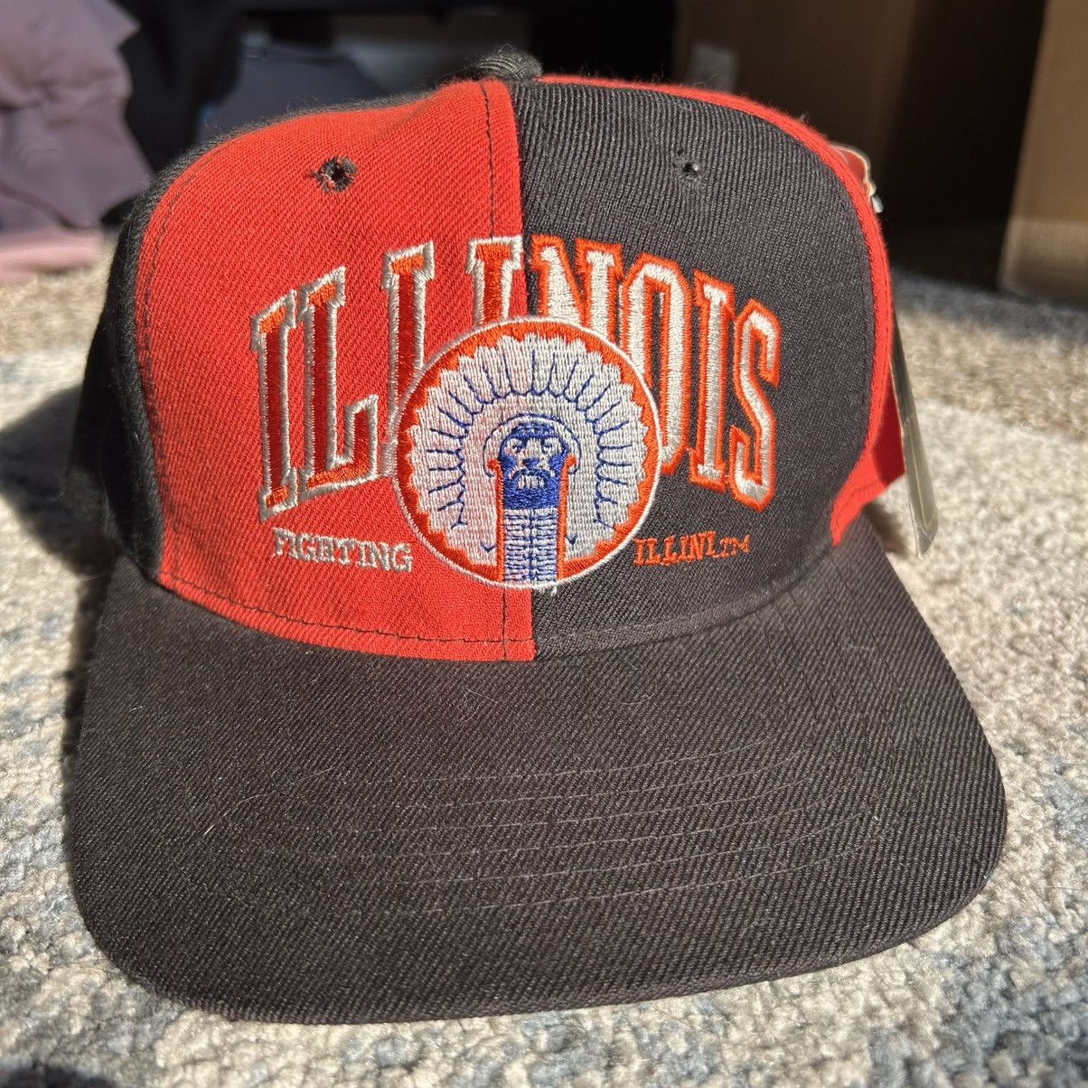 Vintage 90's MAGiC by BEE iLLiNOiS FiGHTiNG iLLiNi PiNWHEEL SNAPBACK Size ONE SIZE - 11 Thumbnail