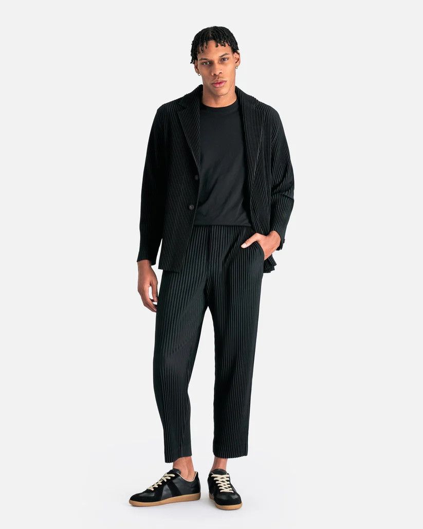 Homme Plisse Issey Miyake o1s1v1r1oon0825 Mc January Pleated Pants in Black Size US 30 / EU 46 - 4 Thumbnail