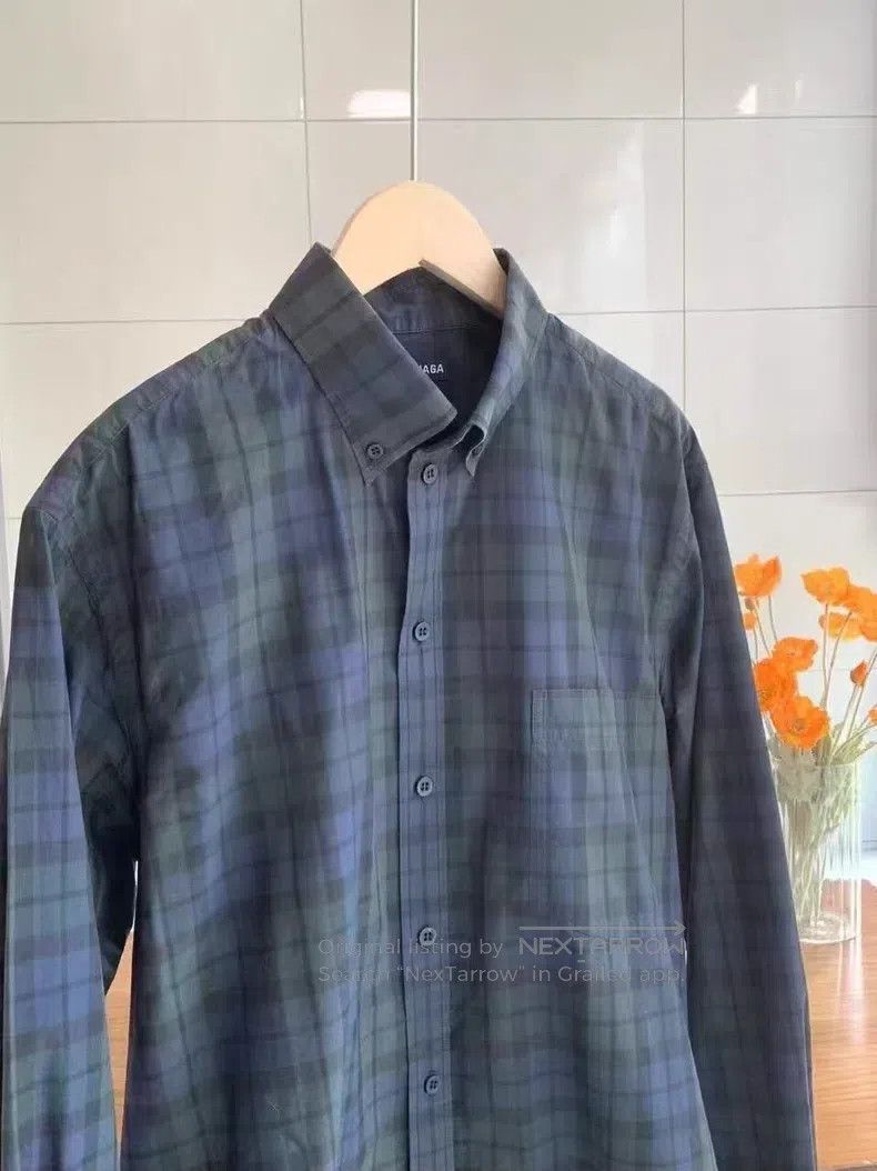 Balenciaga Balenciaga Plaid Shirt Size XS / US 0-2 / IT 36-38 - 2 Thumbnail