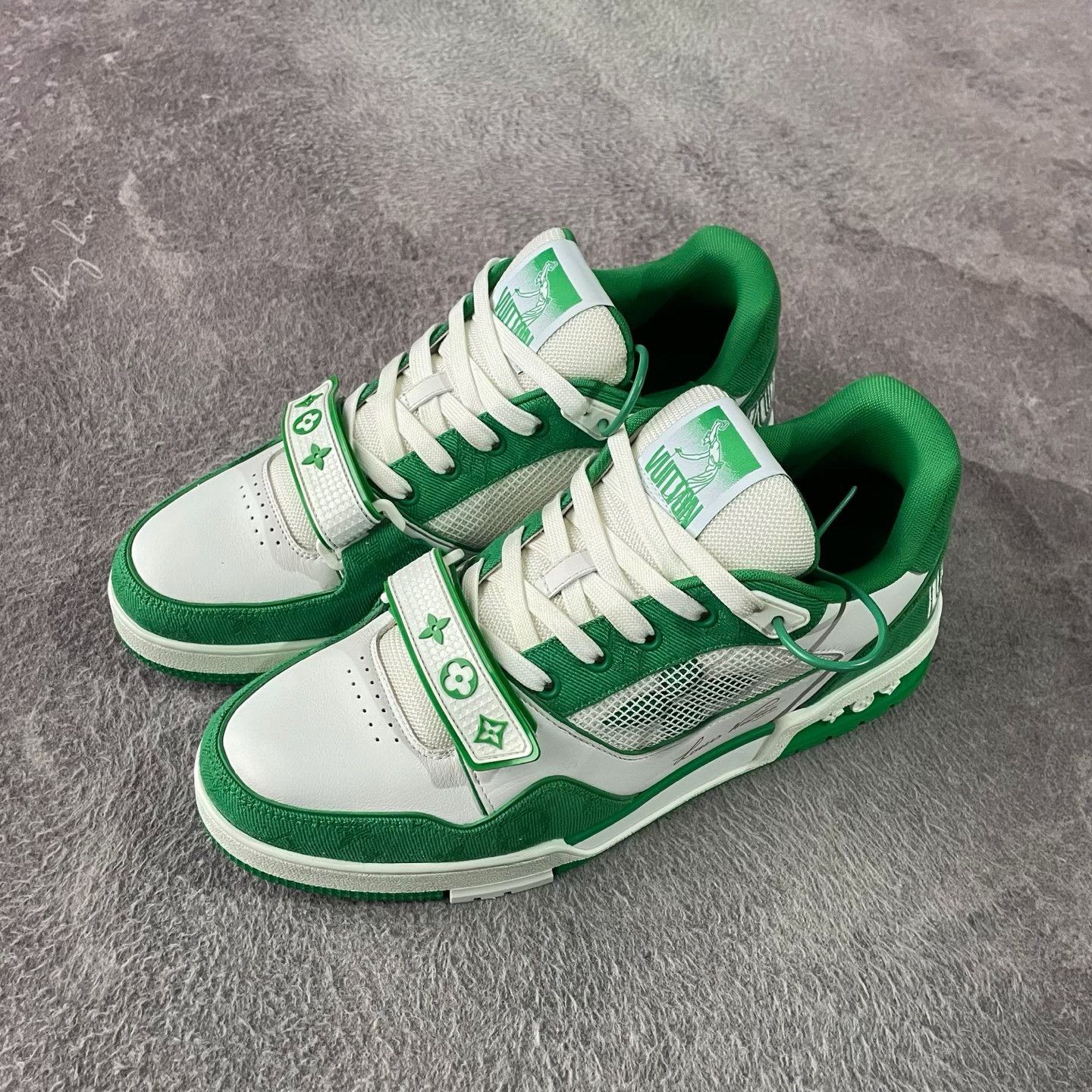 Louis Vuitton Louis Vuitton Training Green Lowtop Sneakers 43 Men Size US 10 / EU 43 - 1 Thumbnail