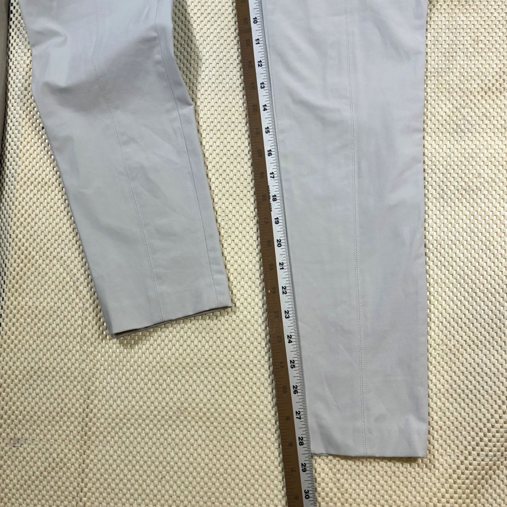 Vintage Raffaello Rossi Giga Light Grey Stretch Cigaret Pants Womens 36 US 6 Dress Pants Regular Zip Fly Solid Gray Womens Size 28" / US 6 / IT 42 - 8 Thumbnail