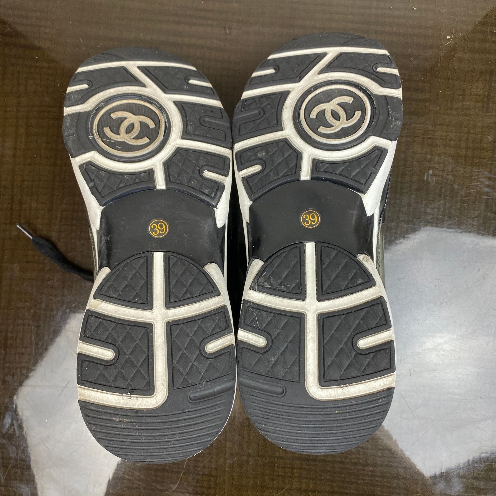 Chanel Chanel CC PVC Leather See Through Sneakers Shoes Women's 39 Size US 9 / IT 39 - 7 Thumbnail