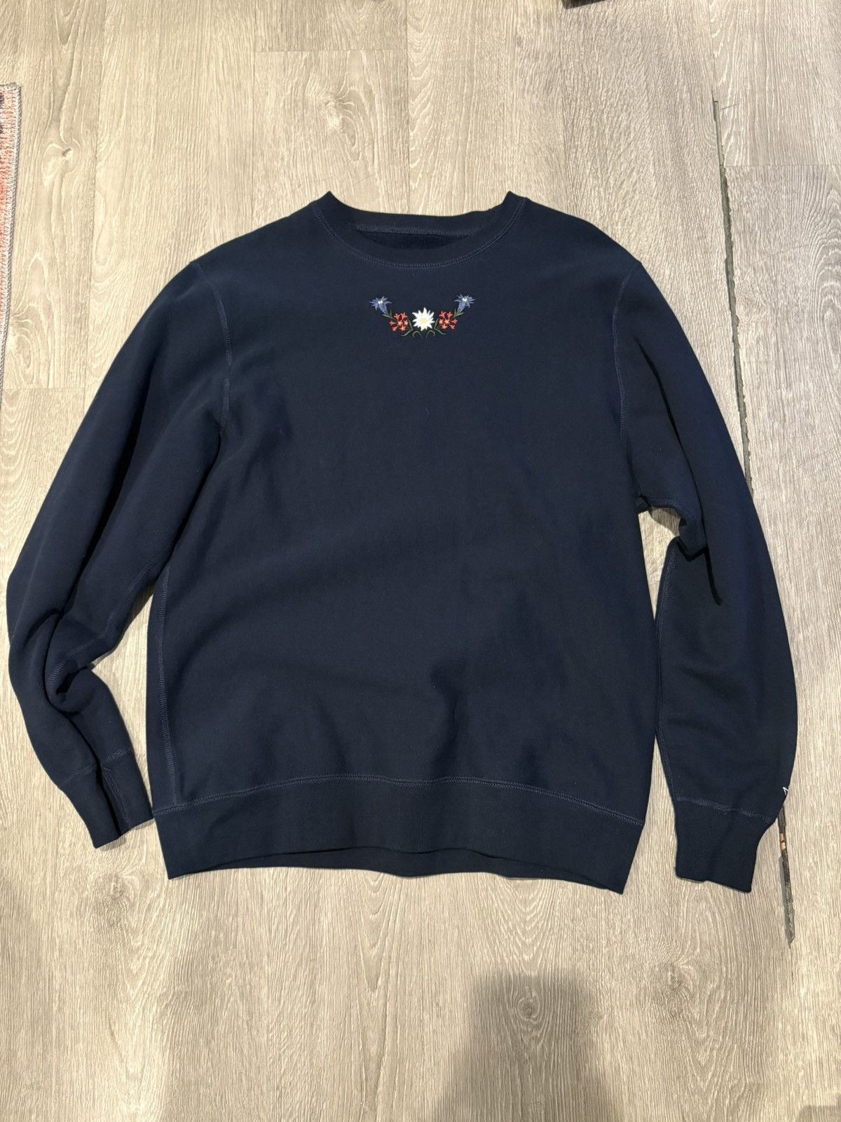 Noah Noah Embroidered Crewneck size L Size US L / EU 52-54 / 3 - 1 Thumbnail