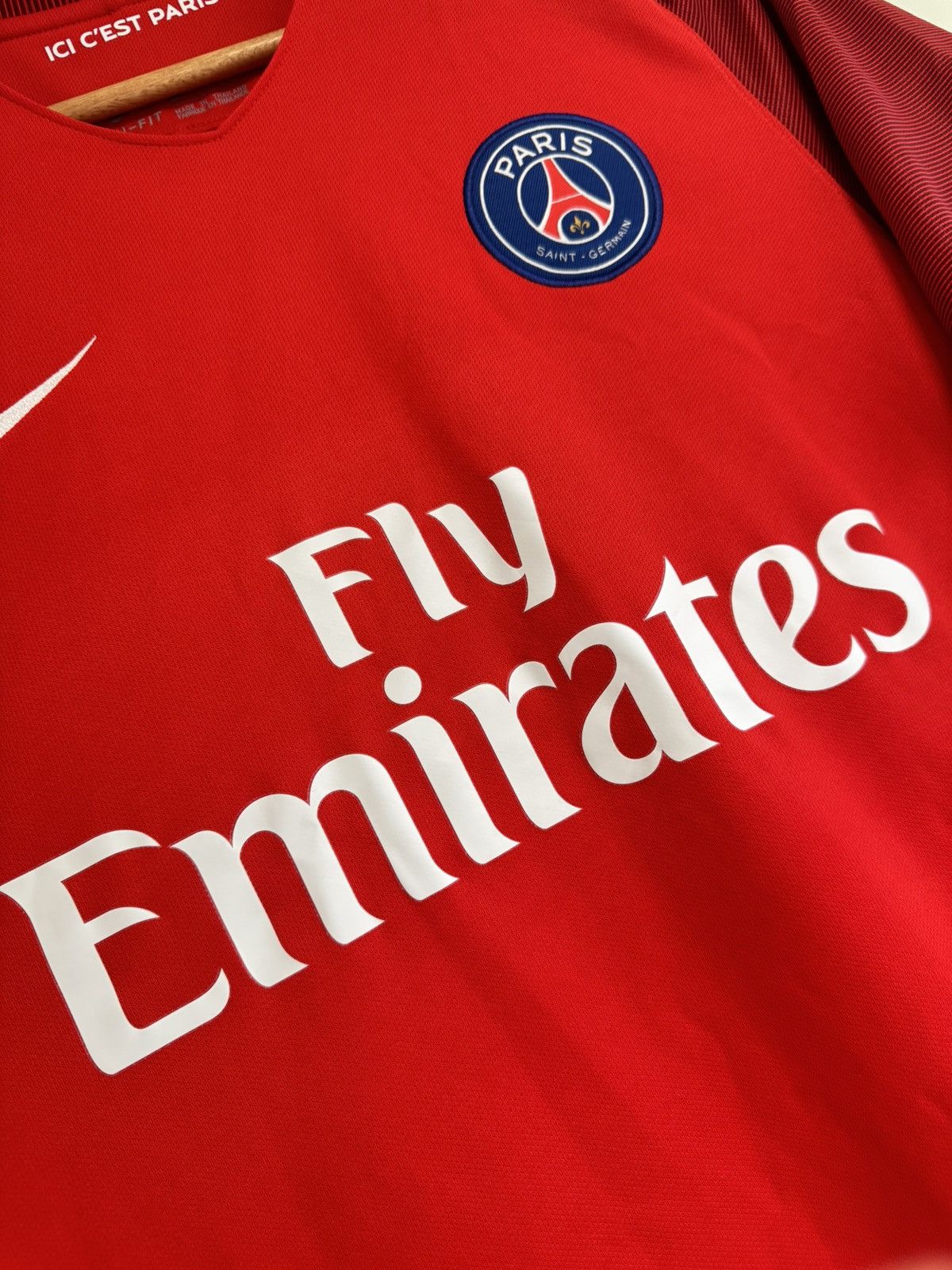 Nike PSG 2016-2017 Away Soccer Jersey Nike Football Kit Shirt Size US L / EU 52-54 / 3 - 8 Thumbnail