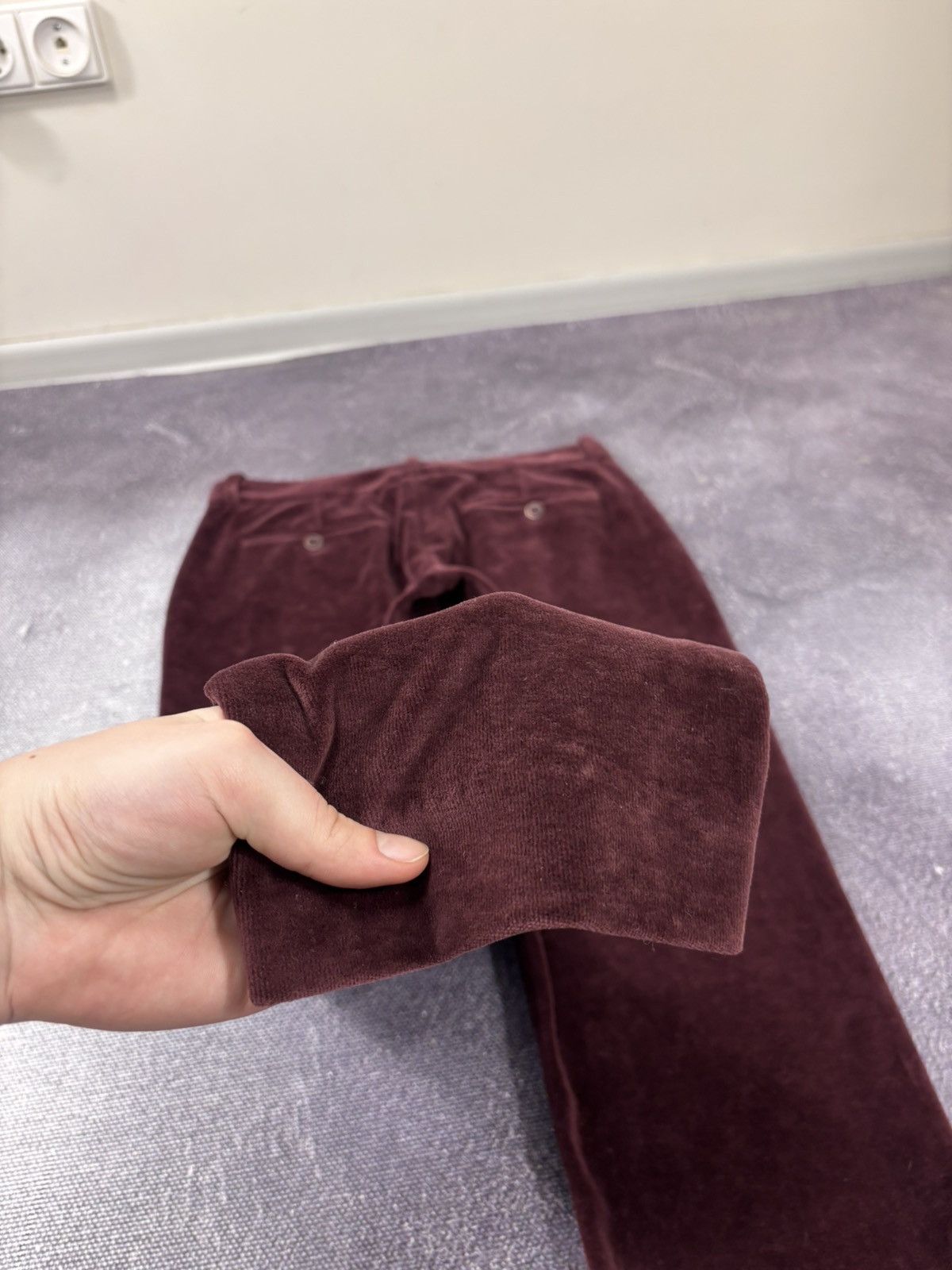 Circolo 1901 Circolo 1901 Women’s NWT Dark Burgundy Velour Chino Pants Size 27" / US 4 / IT 40 - 15 Thumbnail