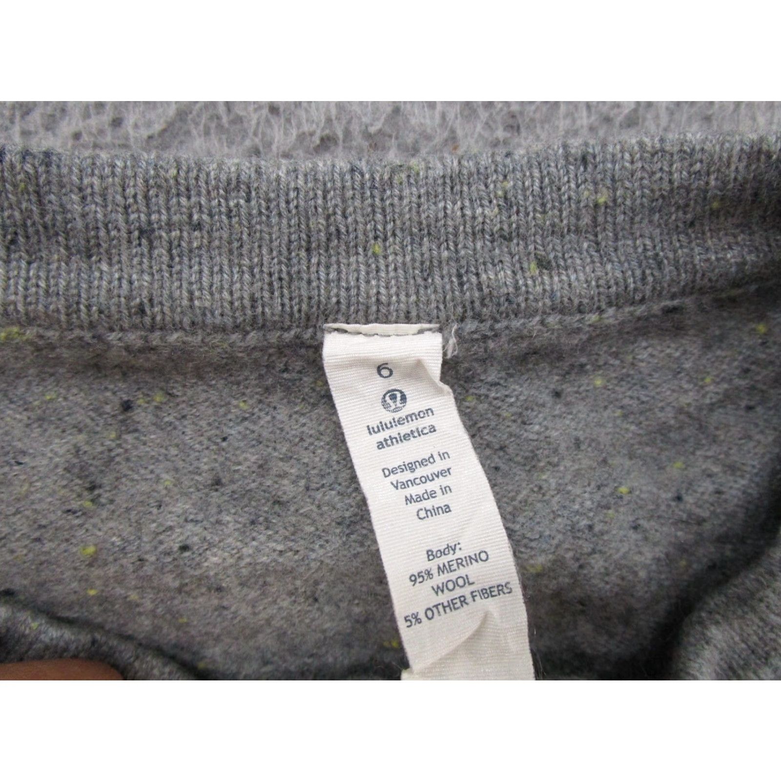 Lululemon Lululemon Sweater Gray Pullover Wool Blend 95% Merino Size 6 Women's Size M / US 6-8 / IT 42-44 - 2 Thumbnail