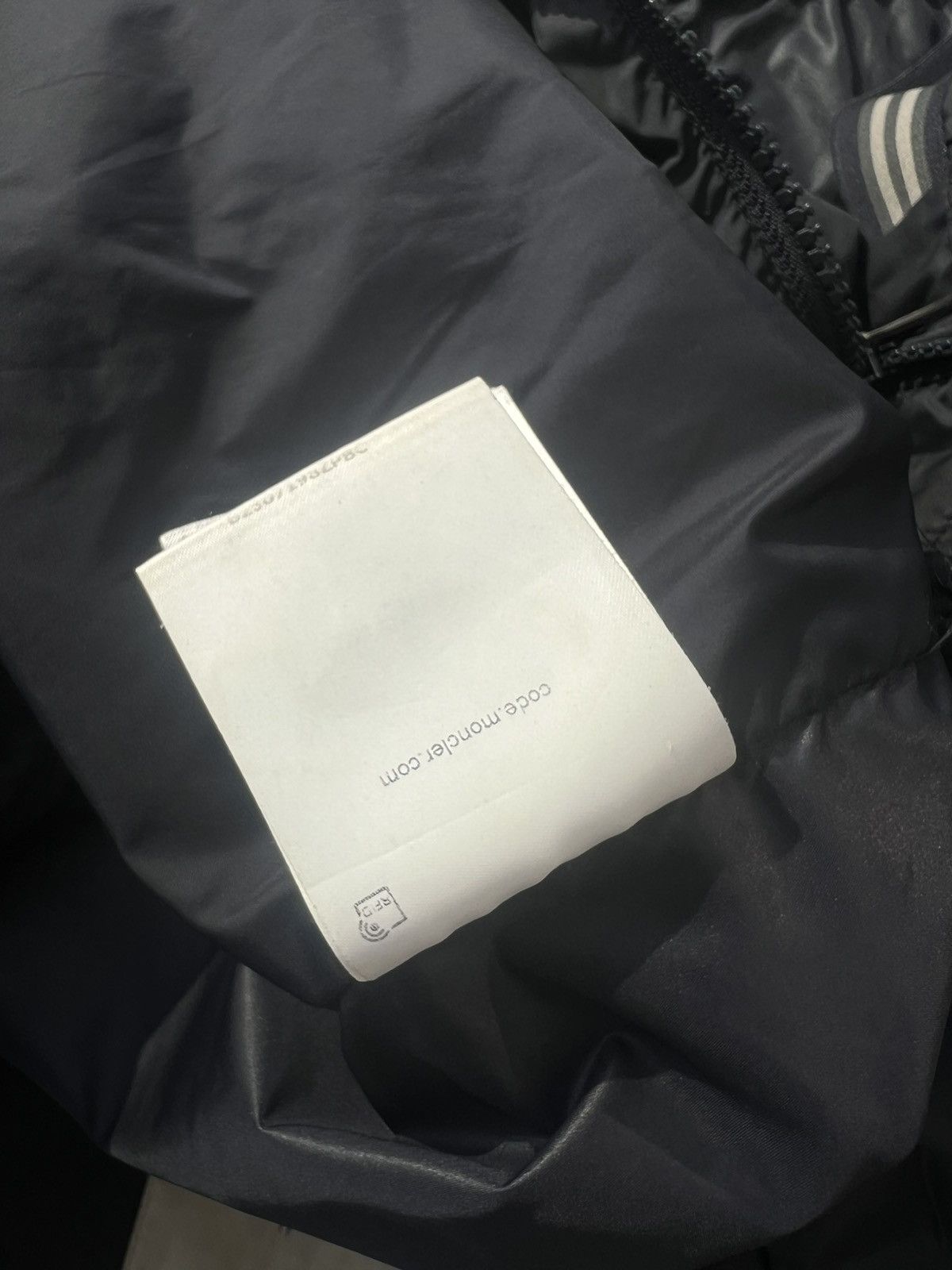 Moncler Moncler windbreaker light jacket Size US M / EU 48-50 / 2 - 13 Thumbnail
