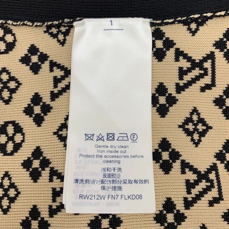 Louis Vuitton Louis Vuitton Black logo presbyopic paneled mulberry silk Size S / US 4 / IT 40 - 7 Thumbnail
