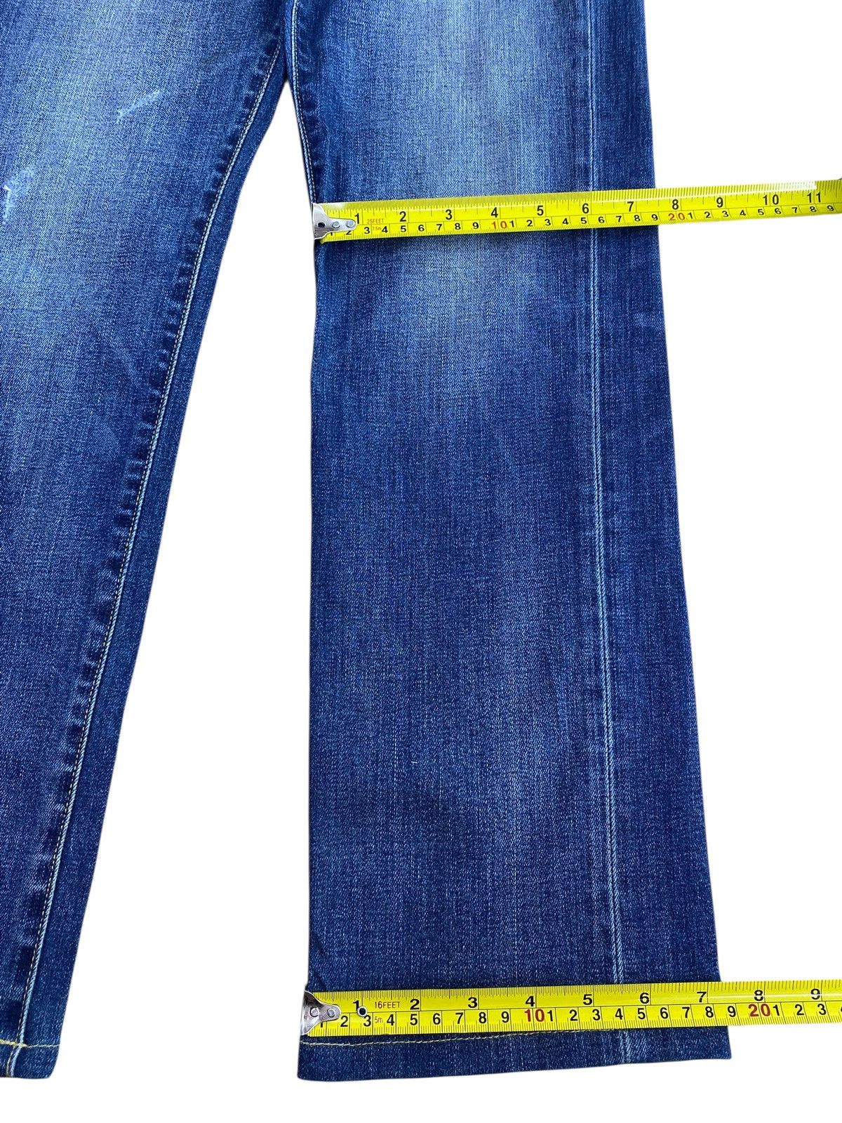 Uniqlo Uniqlo Ripped Whiskers Faded Style Loose Jeans Size US 29 - 8 Thumbnail