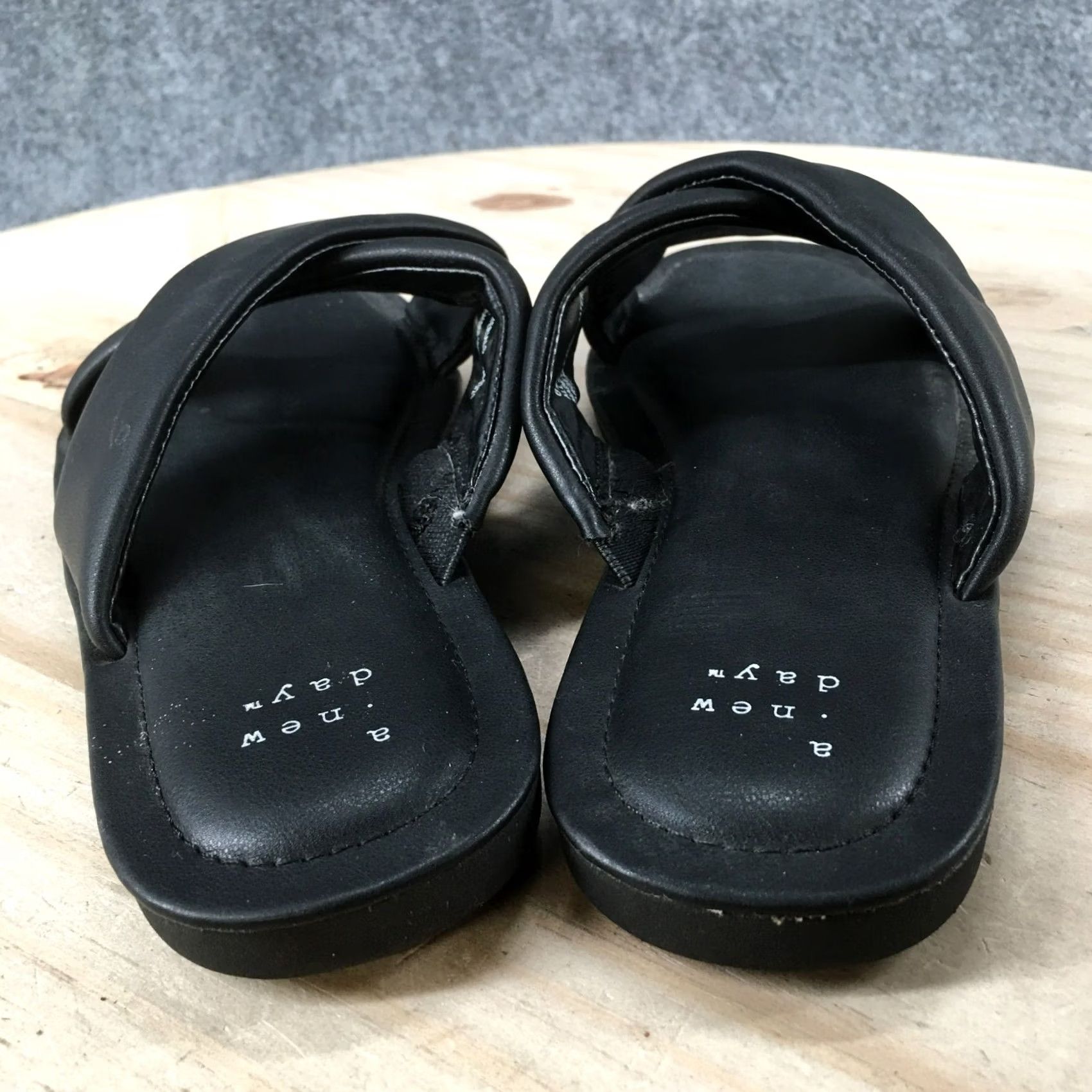 Vintage A New Day Sandals Womens 6.5 M Slip On Slides Black Faux Leather Casual Flat Size US 7 / IT 37 - 7 Thumbnail