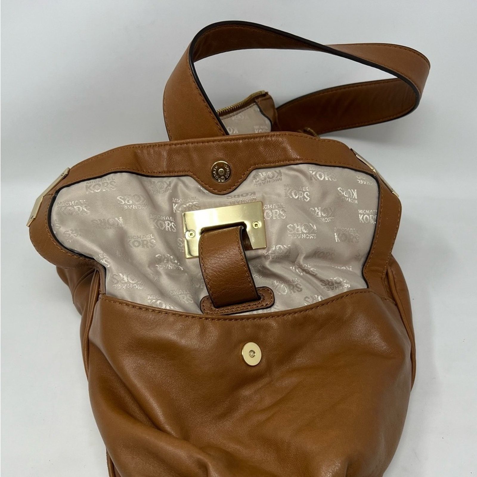 Michael Kors MICHAEL KORS-Leather Brown Beverly Handbag Size ONE SIZE - 11 Thumbnail