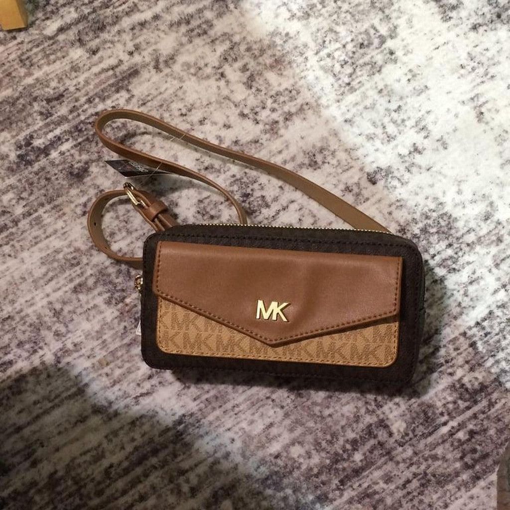 Michael Kors Michael Kors Hard Case Logo Belt Bag Size ONE SIZE - 1 Thumbnail