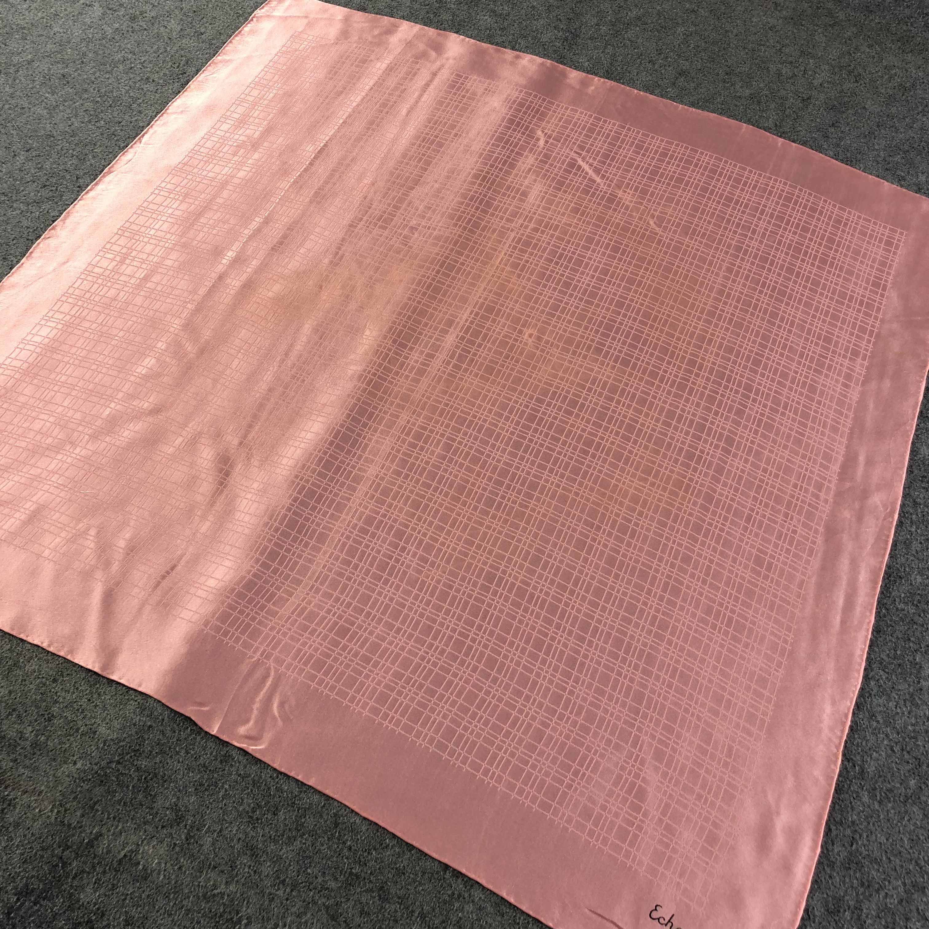 Japanese Brand Vintage Echo Pink Hand Rolled Silk Scarf M566 Size ONE SIZE - 2 Thumbnail