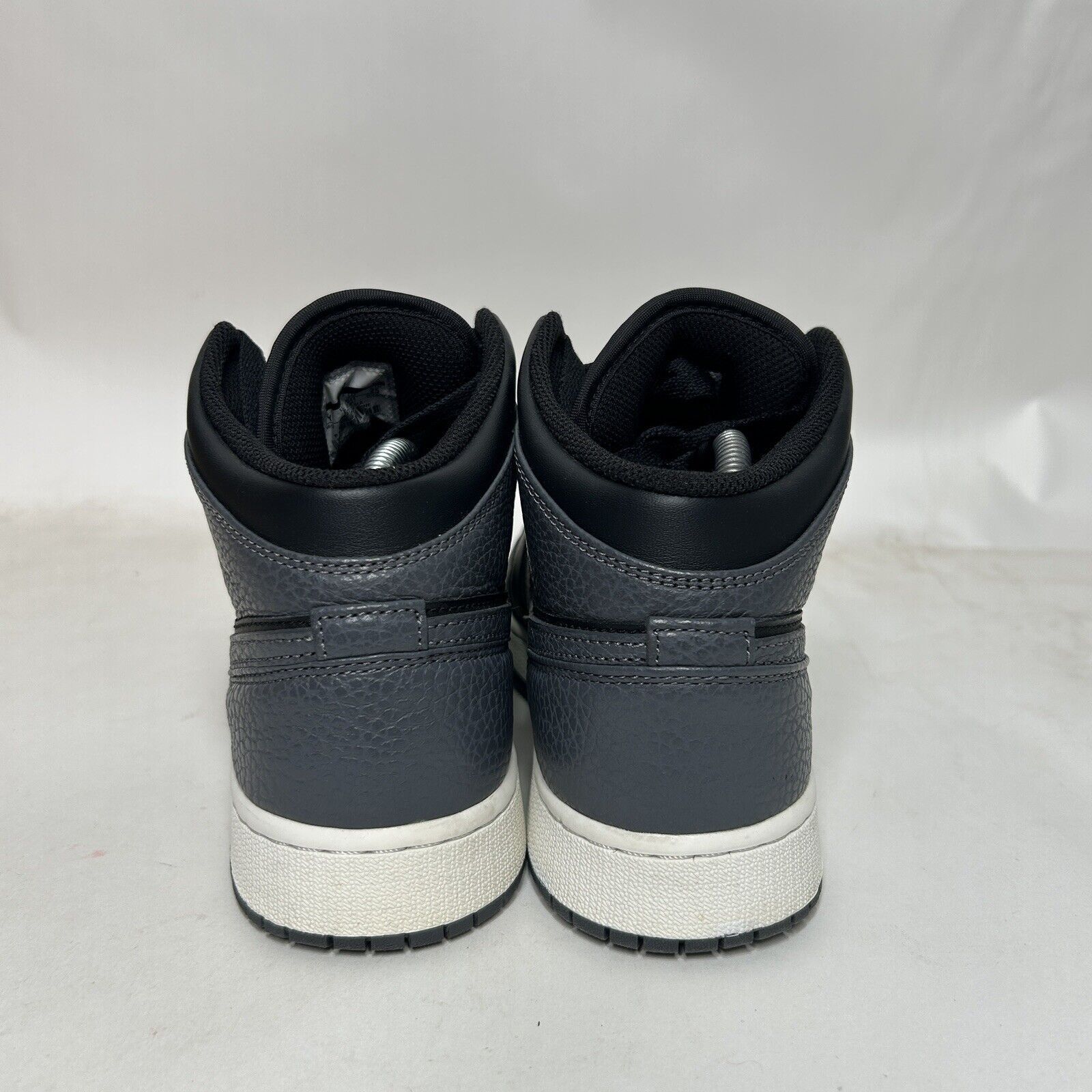 Nike Nike Shoes Air Jordan 1 Mid Retro GS “Black Grey” 2024 Size US 8.5 / IT 38.5 - 5 Thumbnail