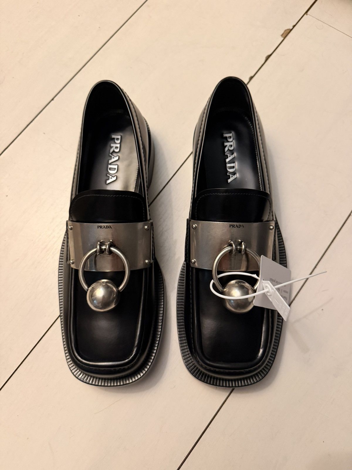 Prada NWT PRADA Men Brushed Leather Loafers with Metal Ring Size 9 Size US 9 / EU 42 - 1 Thumbnail