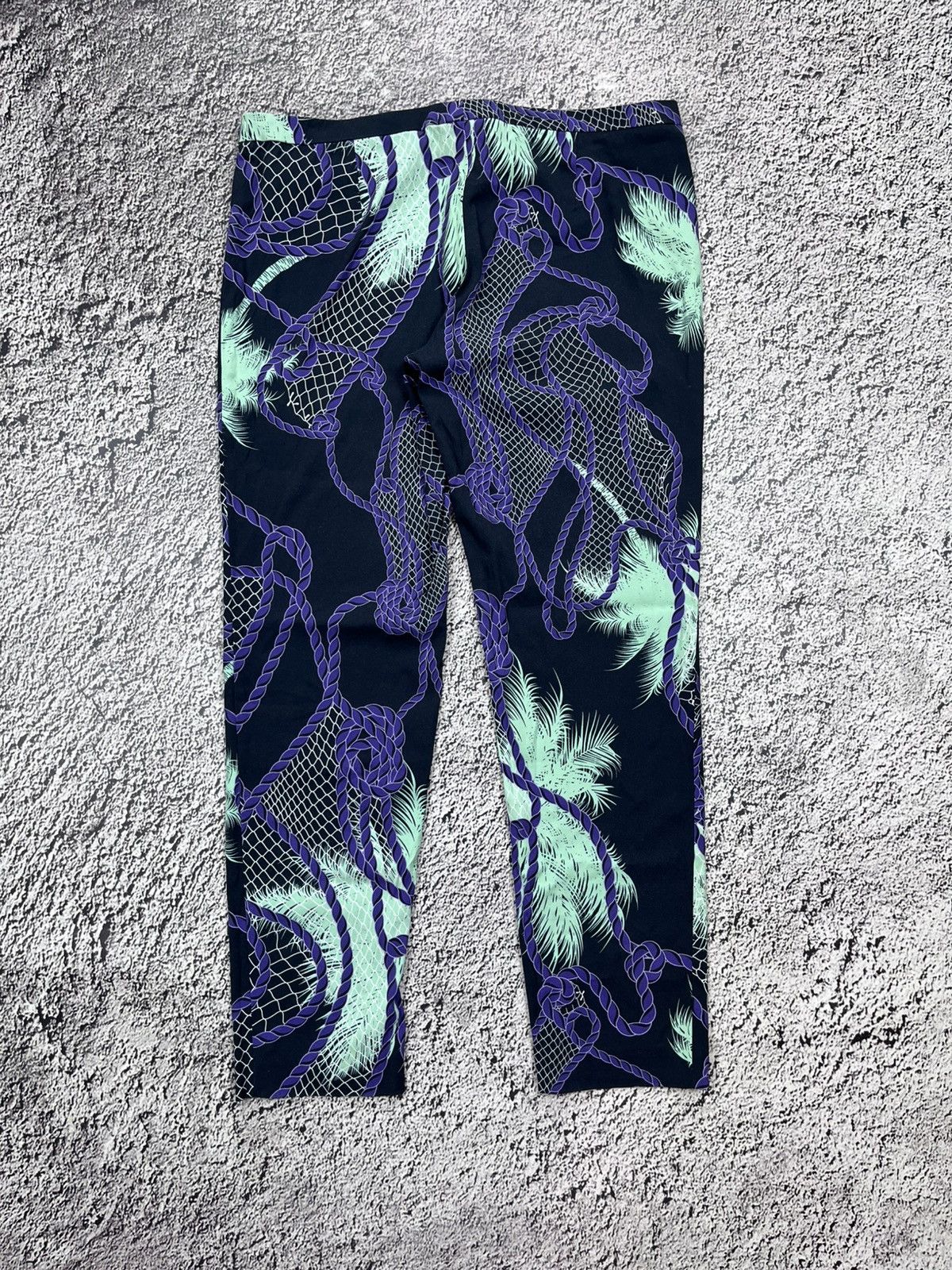 Versace Vintage Versace Tropical Printed Art Viscose Pants Size 30" / US 8 / IT 44 - 5 Thumbnail