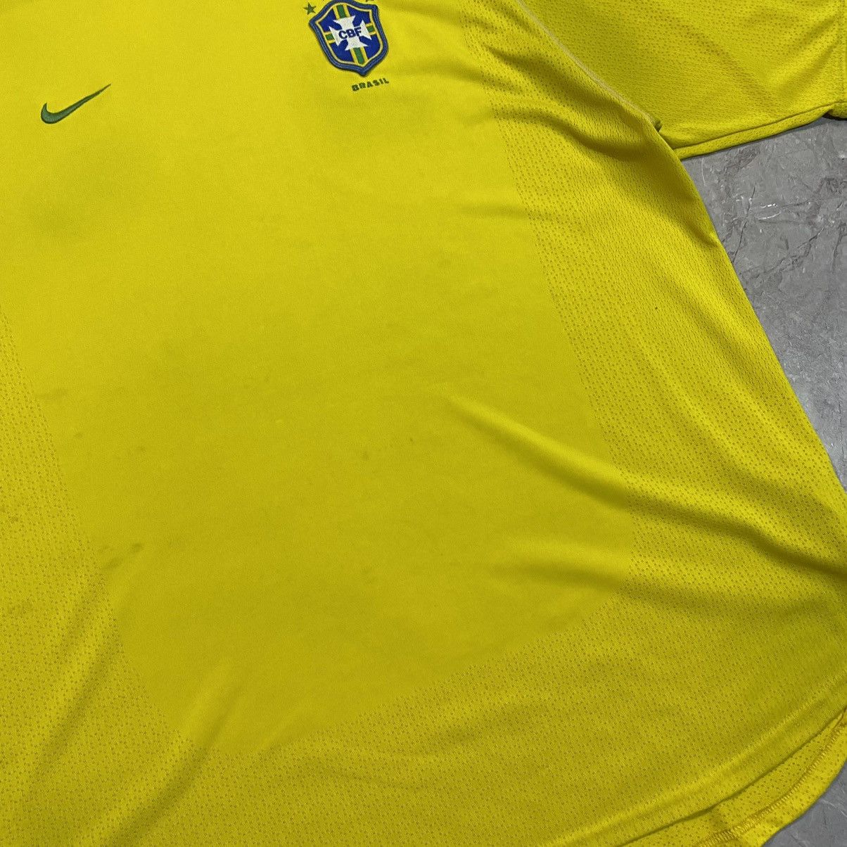 Vintage VINTAGE NIKE BRAZIL TEE NATIONAL SOCCER JERSEY 00s Size US XL / EU 56 / 4 - 4 Thumbnail