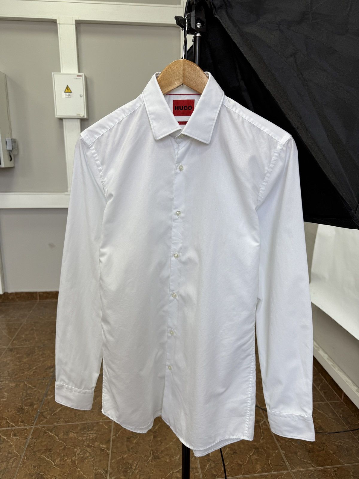 Hugo Boss Hugo Boss Luxury Button Shirt Retro Rare Hype Y2K Size US M / EU 48-50 / 2 - 1 Thumbnail