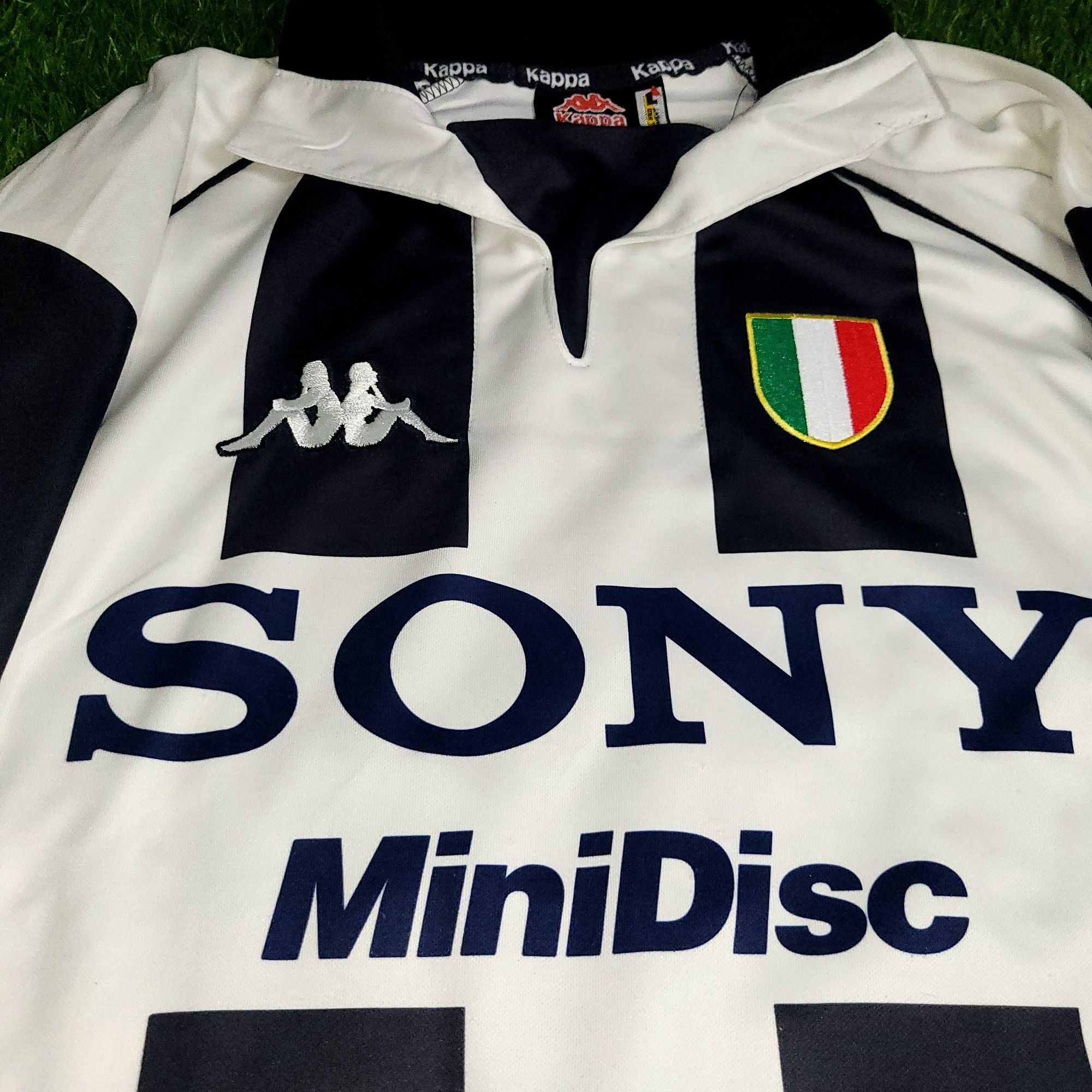 Kappa Zidane Juventus 1997 1998 Kappa Home Soccer Jersey Shirt L Size US L / EU 52-54 / 3 - 3 Thumbnail