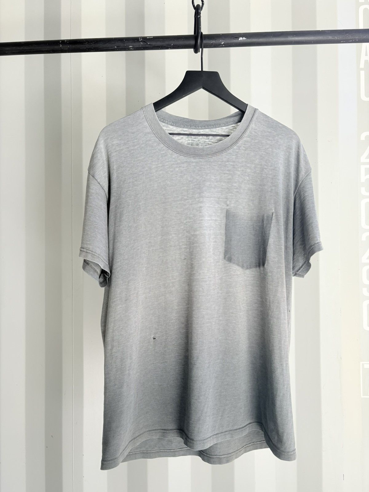 Vintage Vintage Blank Shirt Faded Distressed Grunge Paper Thin Size US XL / EU 56 / 4 - 1 Thumbnail