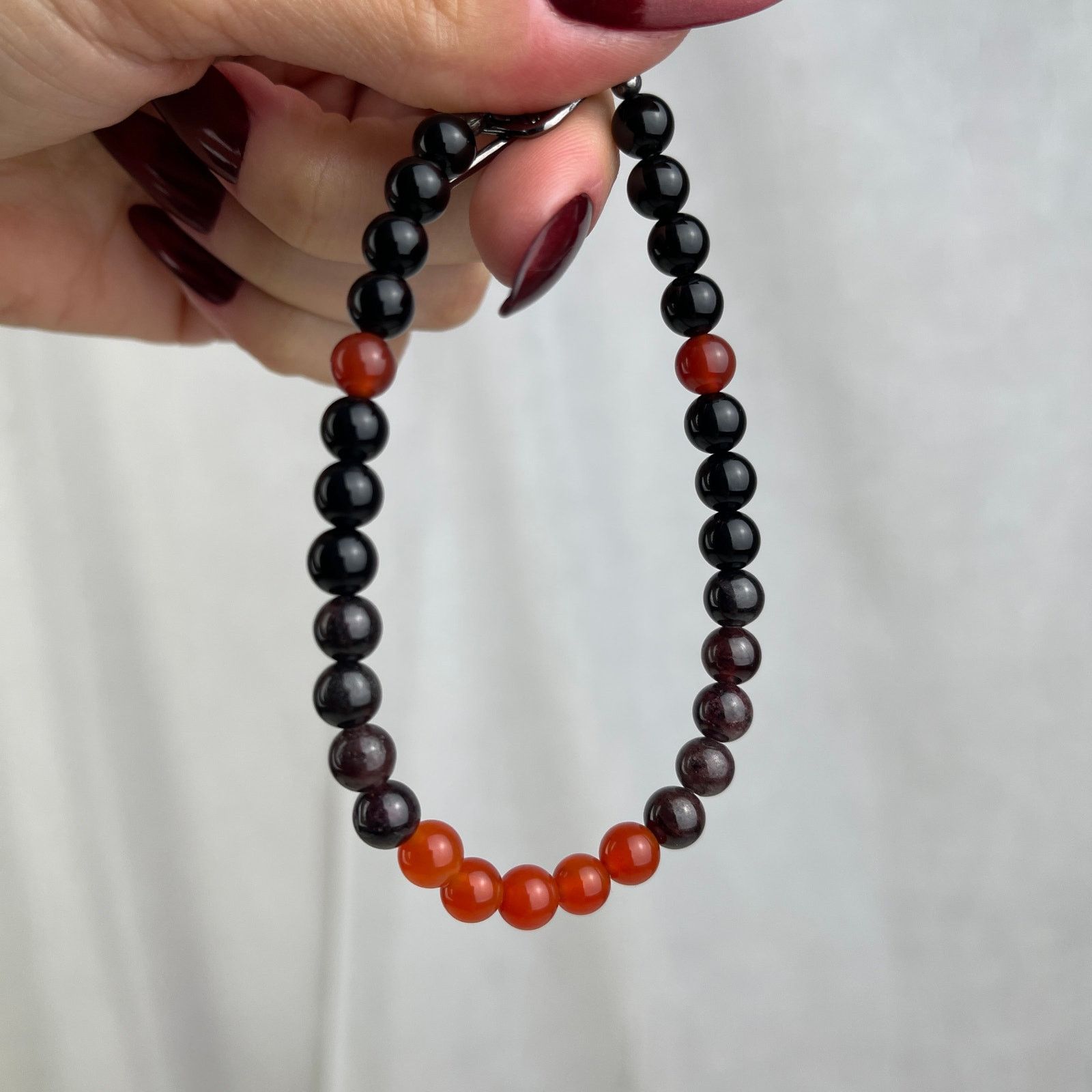 Handmade Carnelian Garnet Obsidian Crystal Gemstone Bead Bracelet Size ONE SIZE - 11 Thumbnail