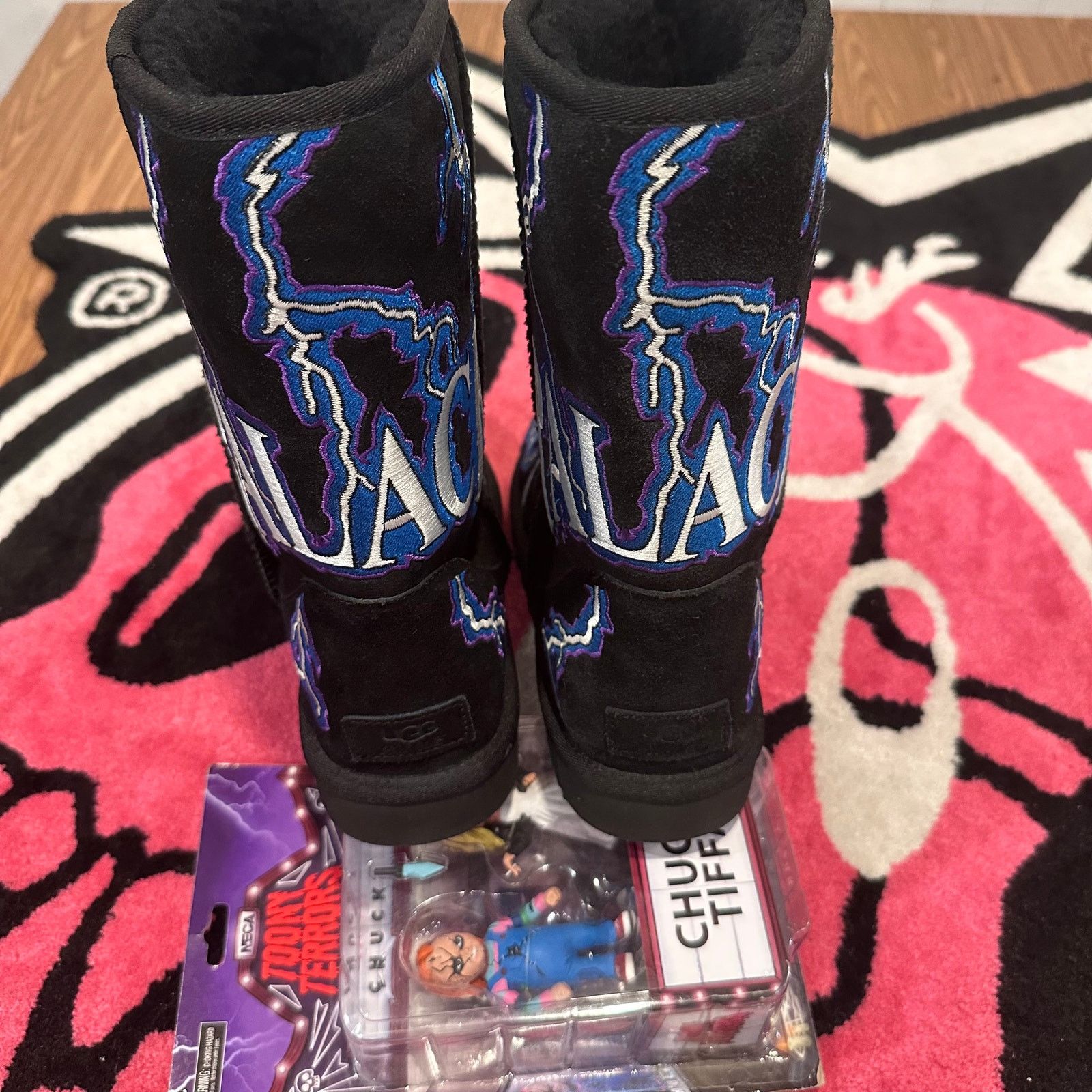 Palace UGG Classic Short Boot x Palace Lightning - Black - Size 10 Size US 10 / EU 43 - 7 Thumbnail