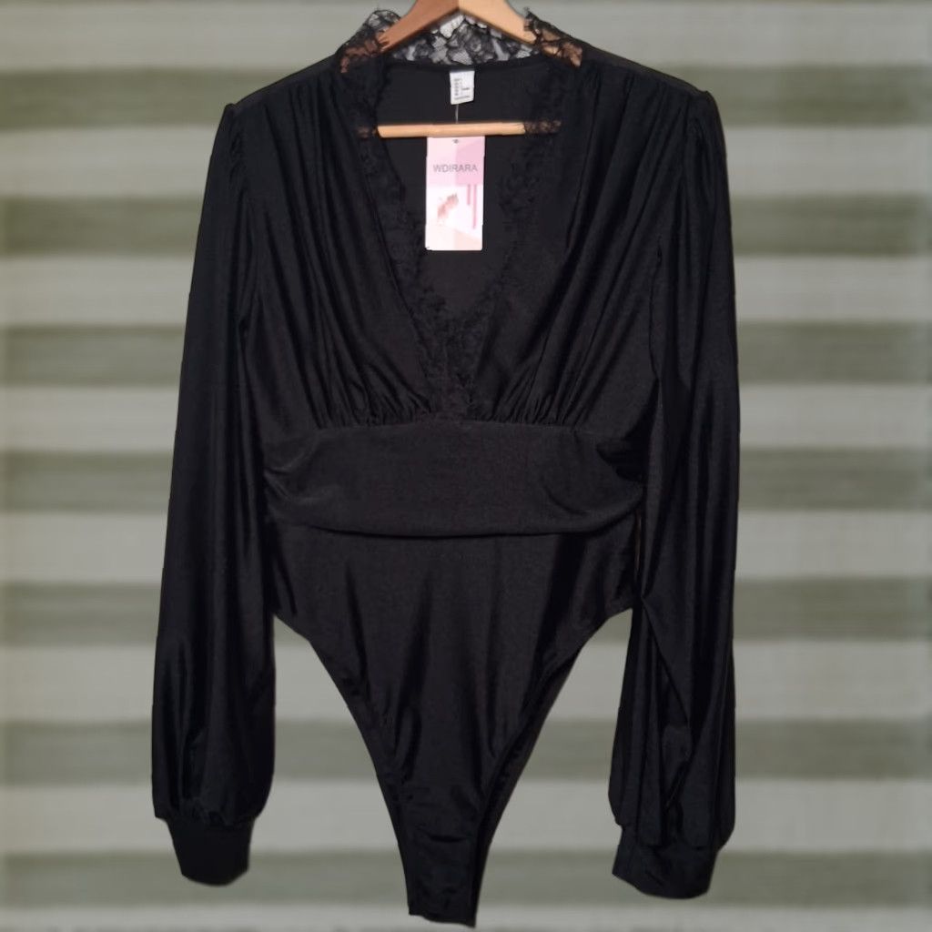 Vintage WDIRARA Bodysuit Women L Black Long Sleeve V-Neck Lace Trim Stretch NEW Size L / US 10 / IT 46 - 1 Thumbnail