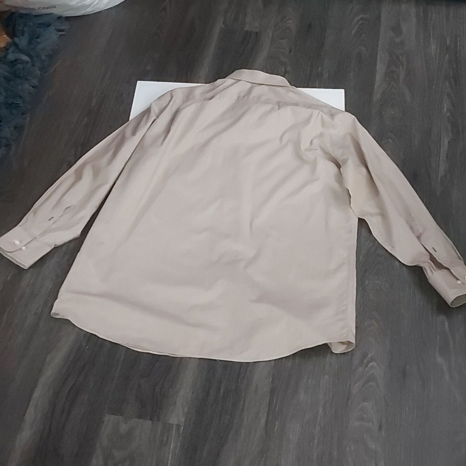 Tommy Hilfiger Tommy Hilfiger Light Brown Dress Shirt 16 1/2 32-33 Size US XXS / EU 40 - 4 Thumbnail