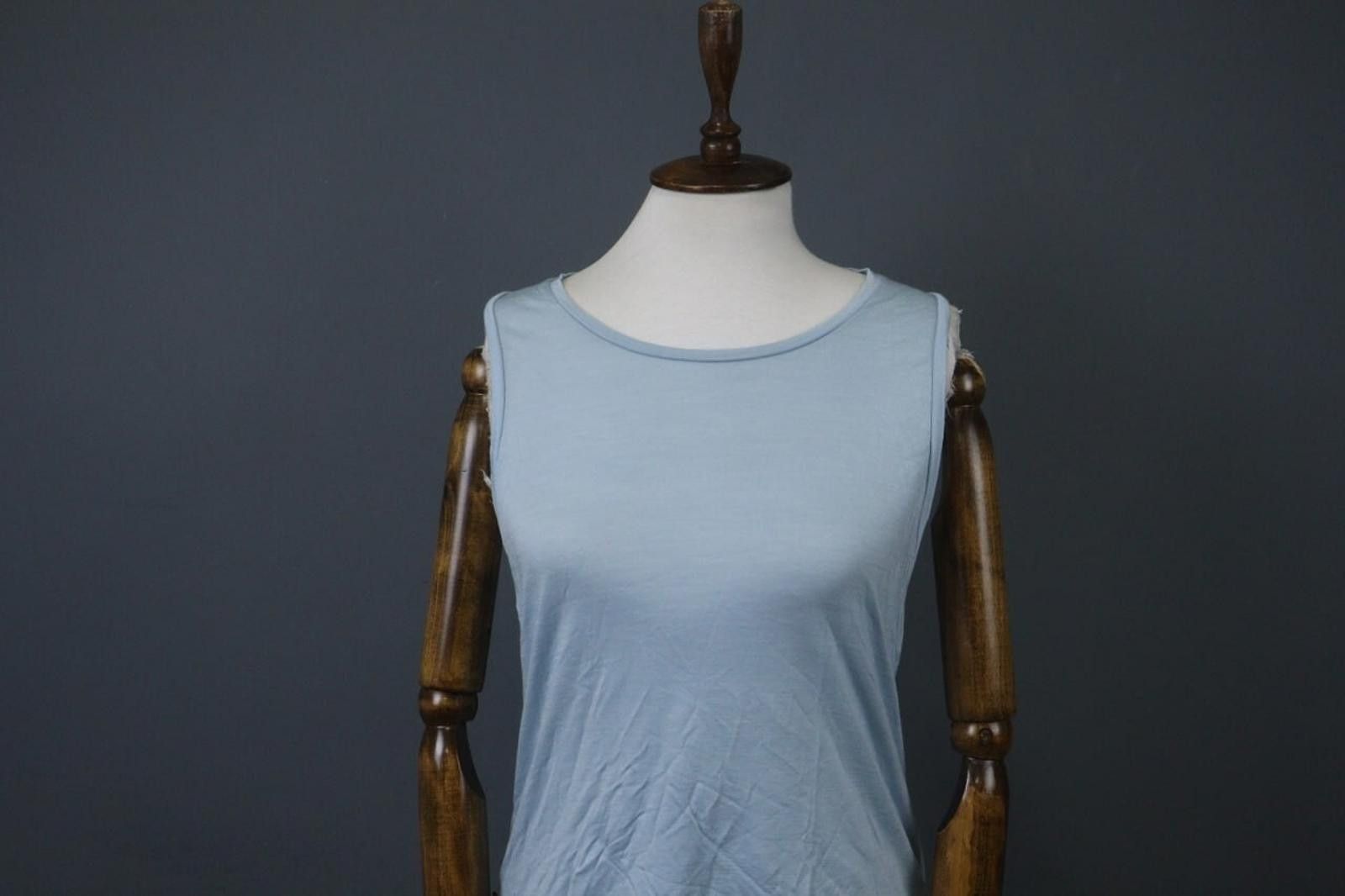 Icebreaker Icebreaker Blue Lyocell Round Neck Pullover Tank Top Size S Size S / US 4 / IT 40 - 2 Thumbnail