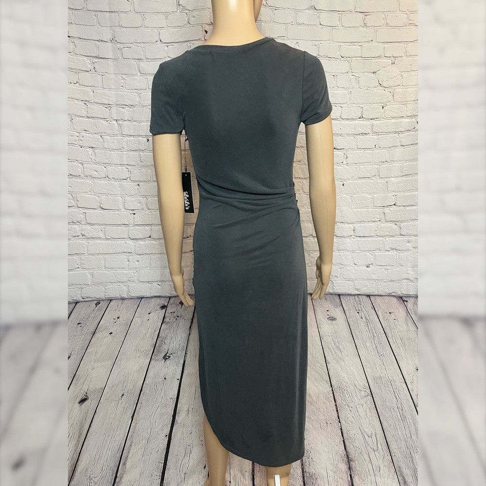 Lulus NWT New Lulu's Grey Bodycon Short Sleeve Midi Dress Size XS Size XS / US 0-2 / IT 36-38 - 4 Thumbnail