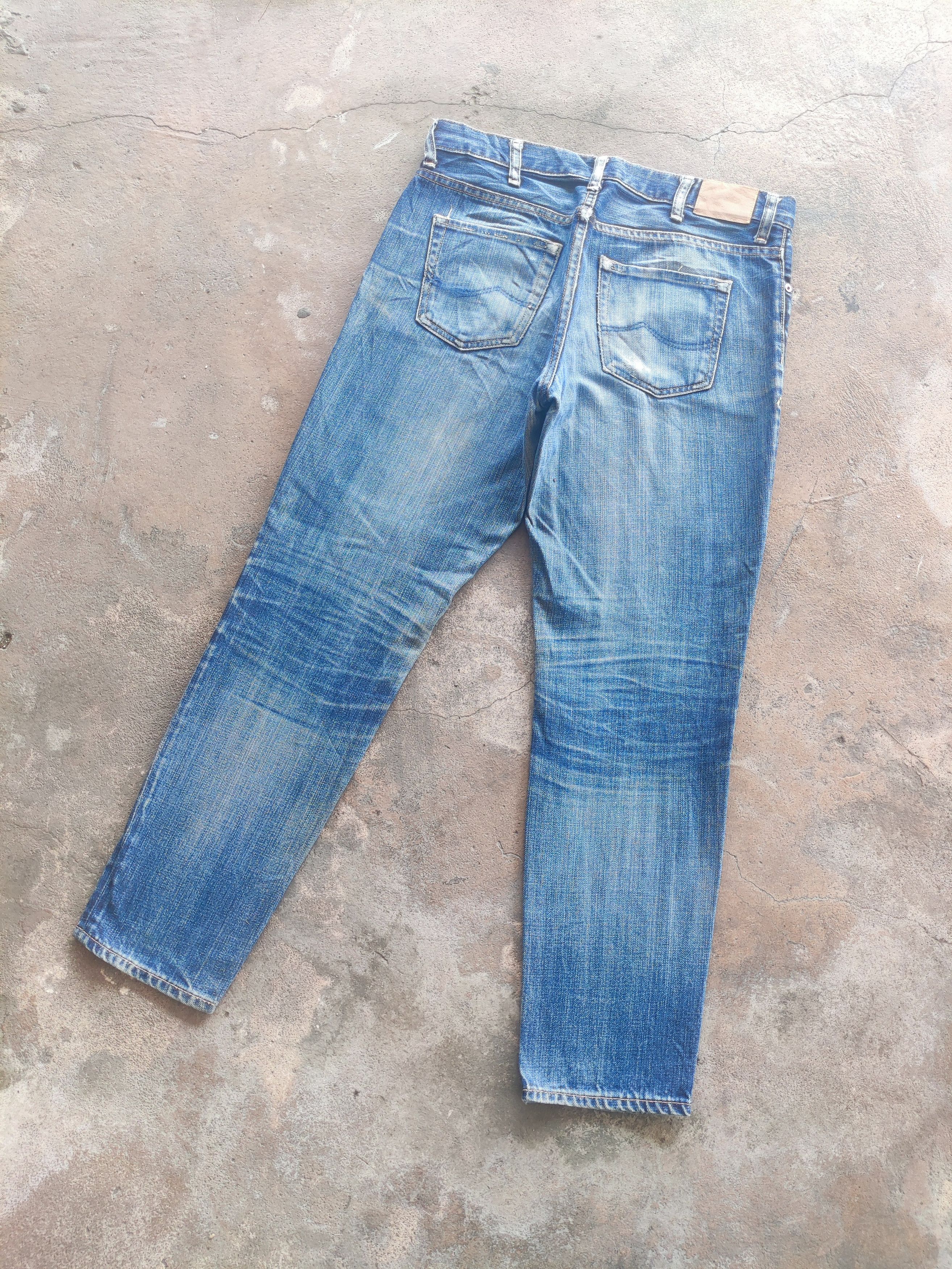 Japanese Brand × Jean × Vintage Vintage Caqu Japan Brand Distressed Jean Faded Pants Ripped Size US 33 - 7 Thumbnail