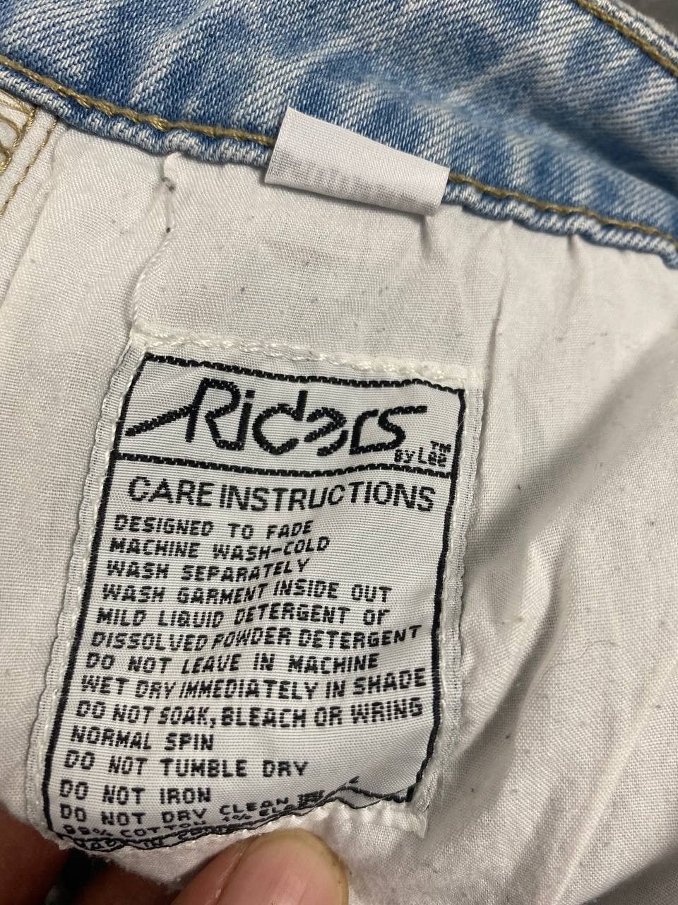 Lee rider by lee lightwash distressed denim Size US 35 - 13 Thumbnail