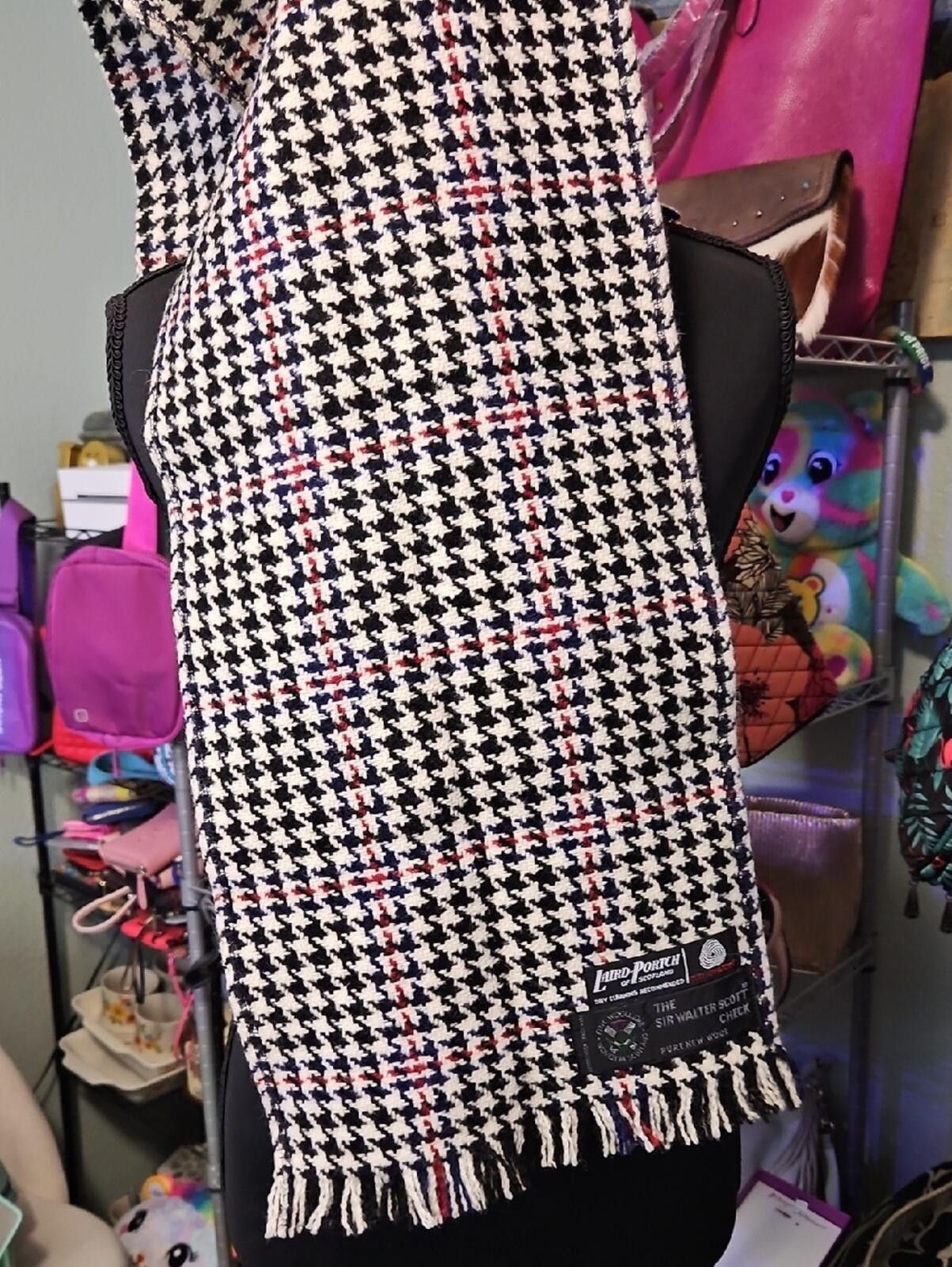 Other Classic Houndstooth Fringe Scarf Size 30" / US 8 / IT 44 - 1 Thumbnail