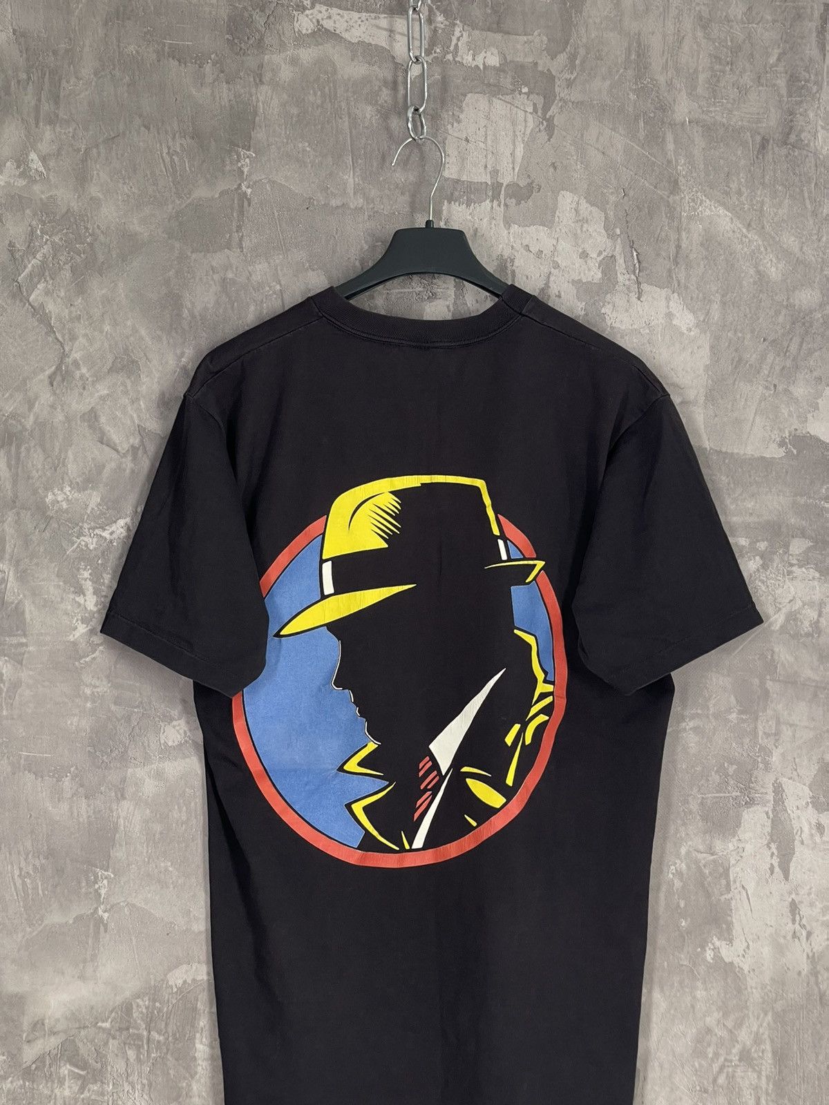 Vintage Vintage 90s dick Tracy Big Logo T shirt Size US L / EU 52-54 / 3 - 2 Thumbnail