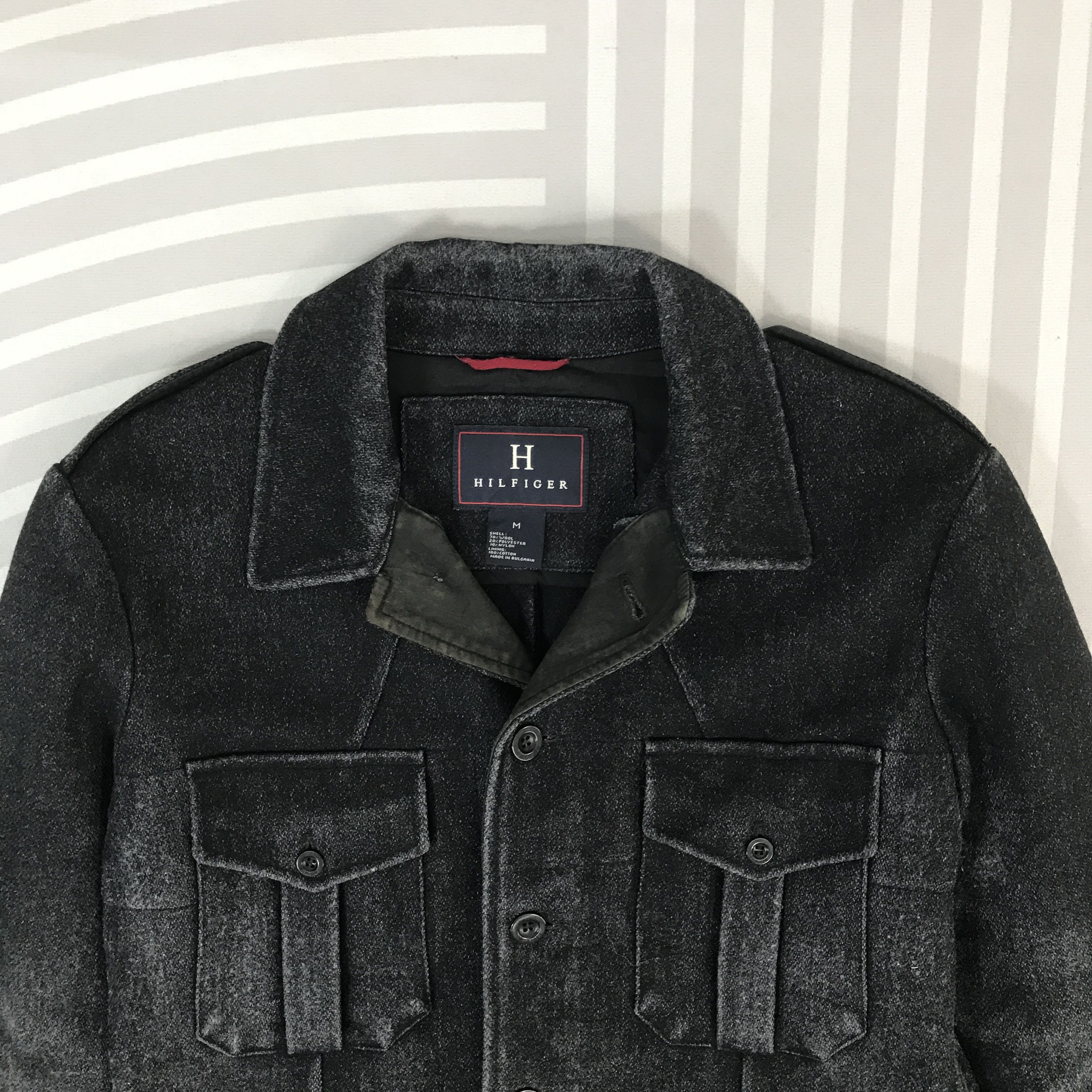 Tommy Hilfiger Vintage Hilfiger Wool Workers black button Jacket Size US M / EU 48-50 / 2 - 2 Thumbnail