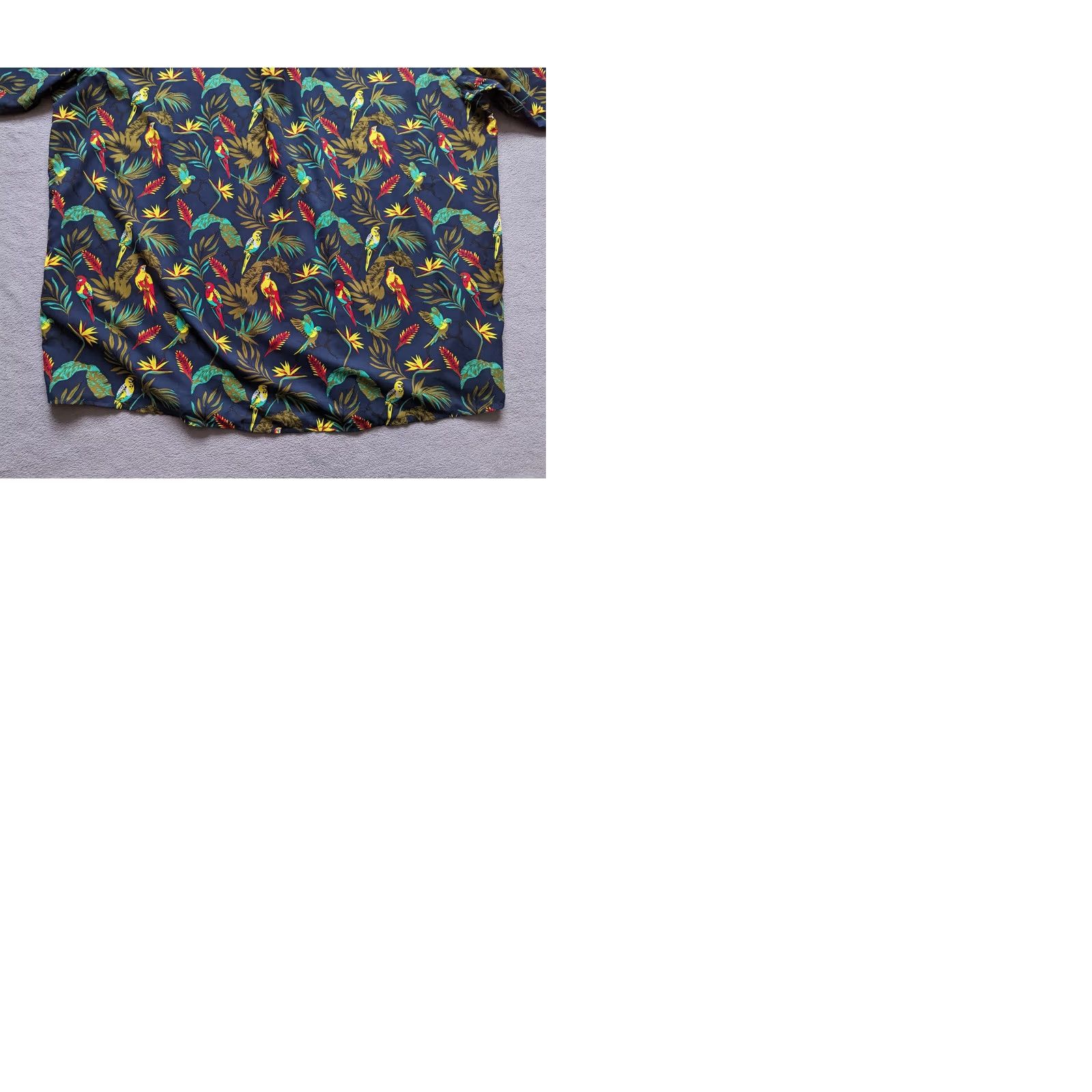 Cotton Traders Cotton Traders Parrots Button-Up Short Sleeve Shirt Mens 3XL Multicolor Cotton Traders Shirt Mens 3XL Short Sleeve Parrots Button-Up Mens Size US XXL / EU 58 / 5 - 10 Thumbnail