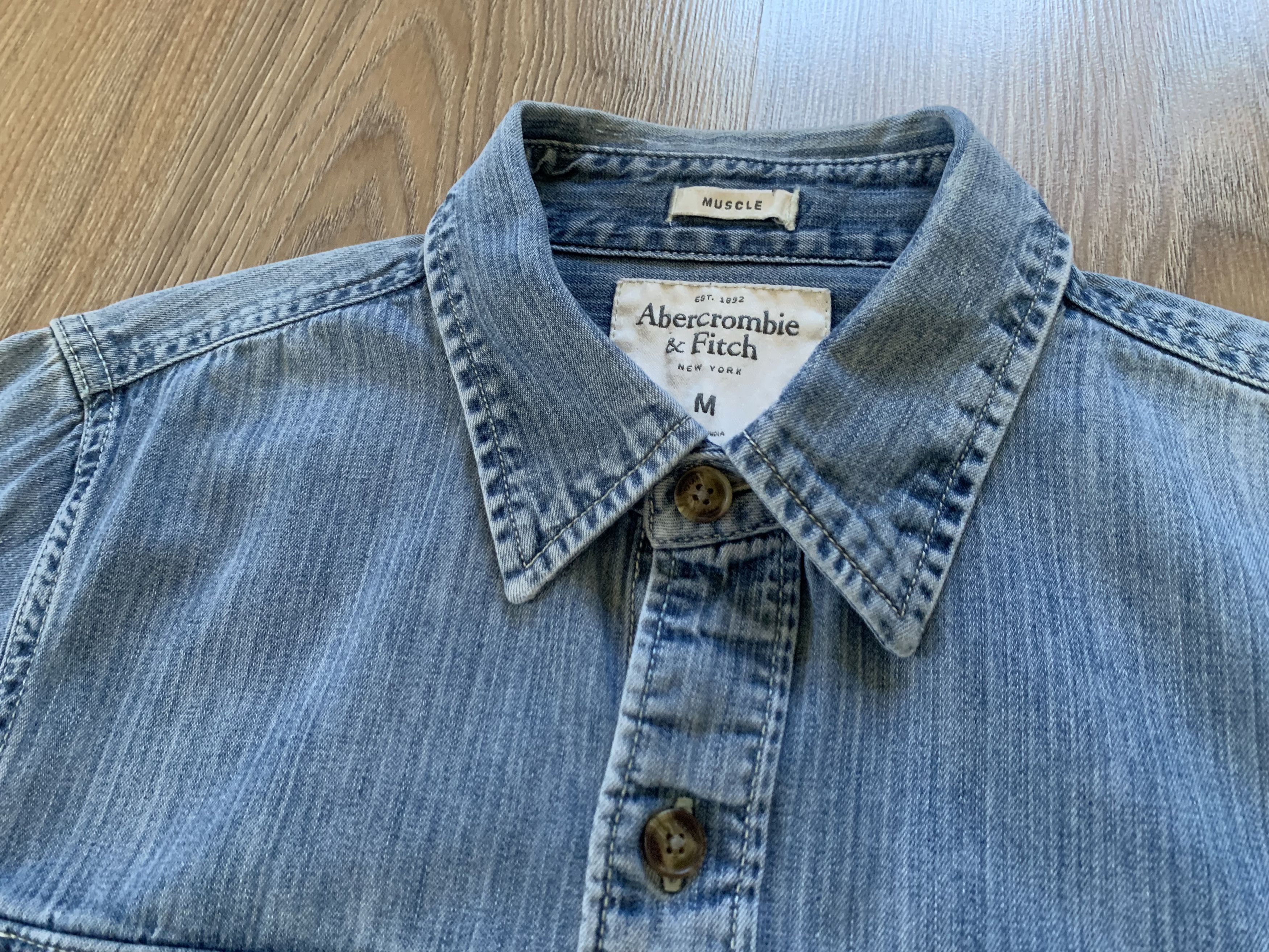 Abercrombie & Fitch Abercrombie & Fitch Denim Button Up Shirt Size US M / EU 48-50 / 2 - 6 Thumbnail