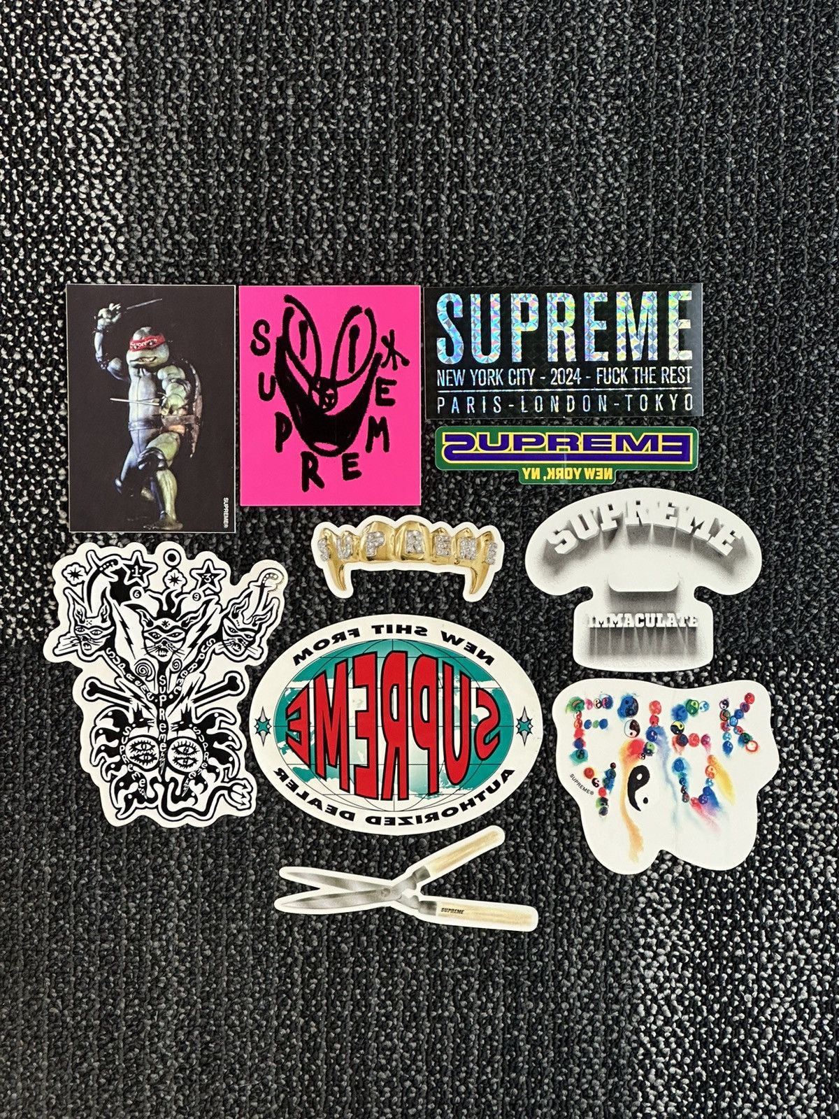 Supreme 10x Supreme Stickers Lot Size ONE SIZE - 1 Preview