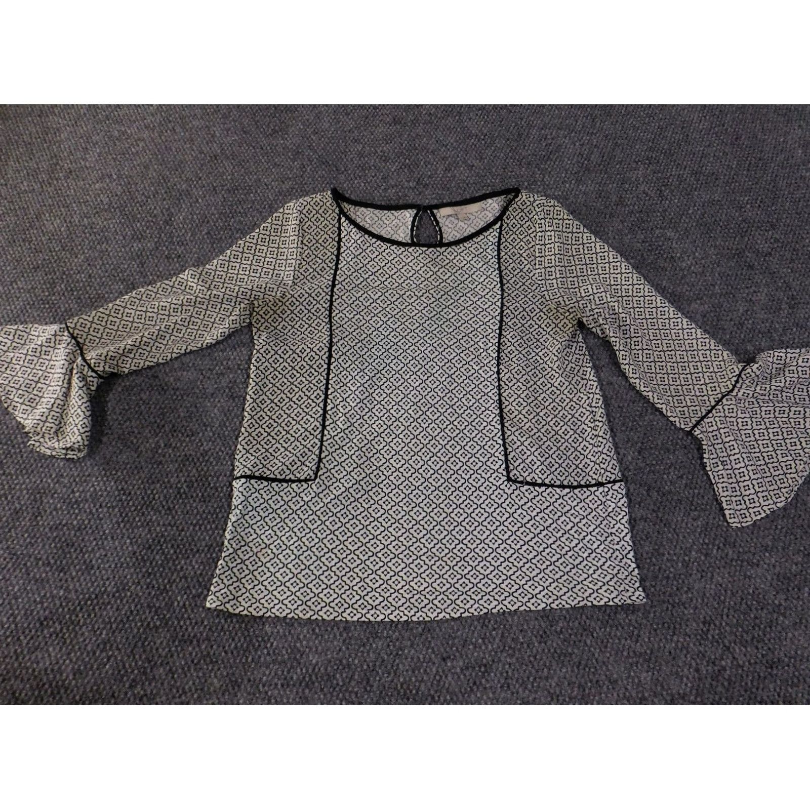 Loft LOFT Blouse Womens S White Geometric Bell Sleeve Round Neck Pullover Knit Rayon Sheer Lightweight Casual Regular Basic Short Sleeve? Size S / US 4 / IT 40 - 2 Thumbnail