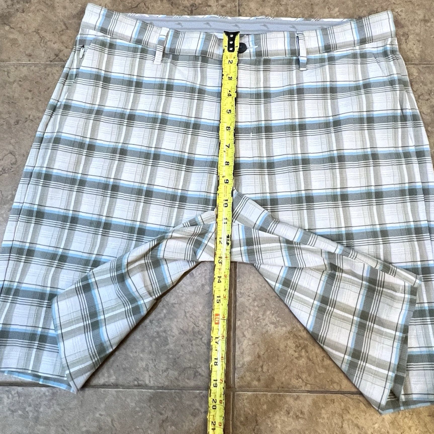 Tommy Bahama Tommy Bahama Shorts Mens 36 Plaid Performance Stretch Golf Casual Summer Beige Nautical Preppy Pocket Zip Flat Front Slas h Inseam 10in Size US 36 / EU 52 - 6 Thumbnail