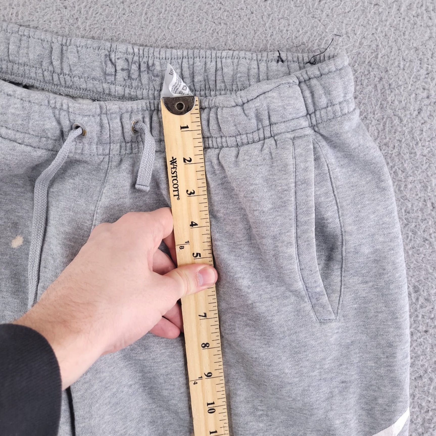 Nike Nike Shorts Mens M Gray Sweatpants Sweatshorts Casual Gym Size US 31 - 5 Thumbnail