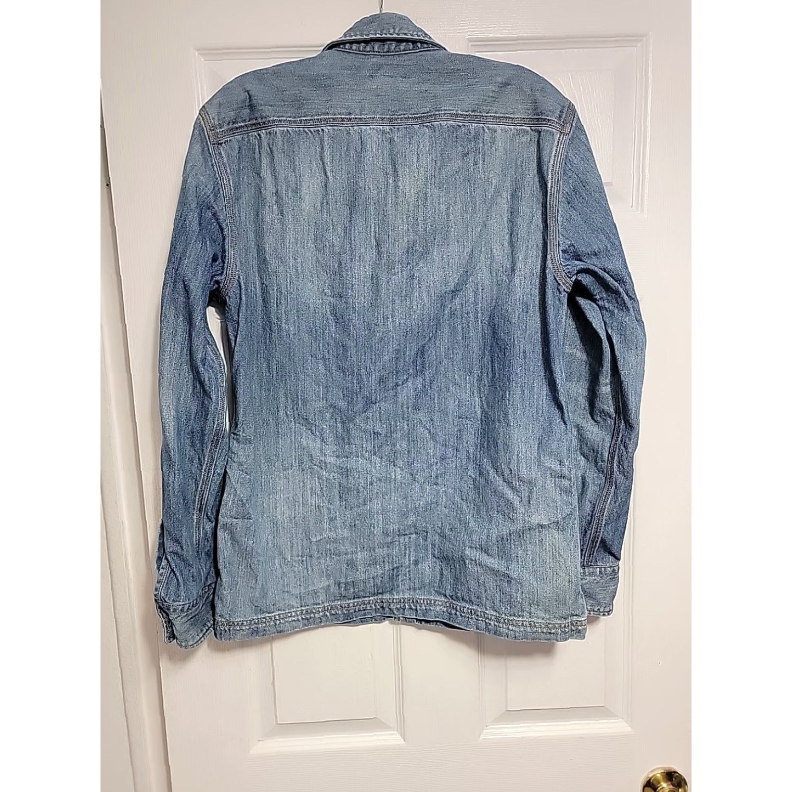 Vintage VINTAGE? No. LL Bean Signature Denim Over Shirt Mens Blue Size Small Shirt Mens Small Blue Denim/N/A Size US S / EU 44-46 / 1 - 6 Thumbnail