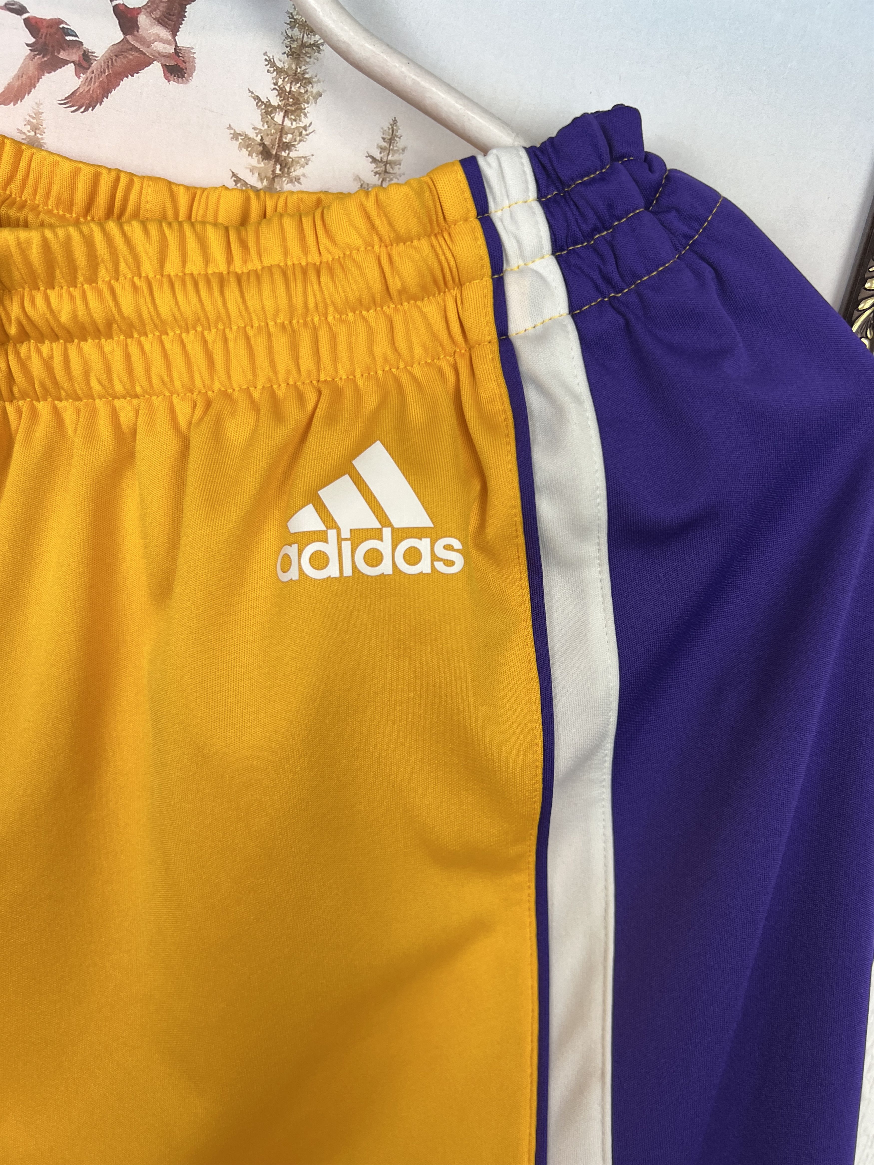 Adidas Vintage Los Angeles Lakers Bryant NBA Kids 16 Y Shorts Size US 30 / EU 46 - 3 Thumbnail