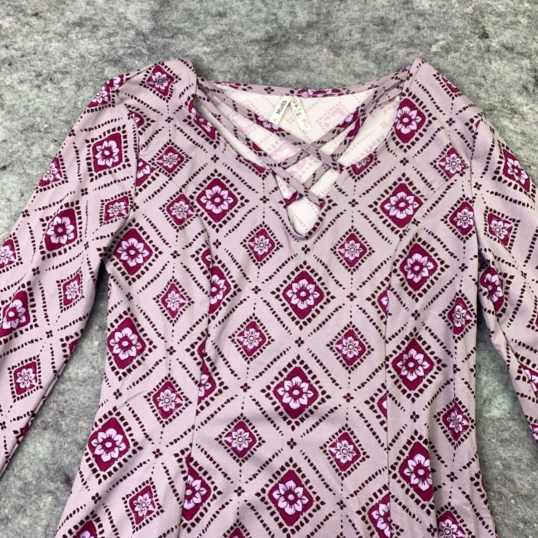 Vintage Mudd Purple Dress Women's Short Sleeve Fit & Flare Mini Floral Long Sleeve Medium V-Neck Casual Dress Size M / US 6-8 / IT 42-44 - 2 Thumbnail