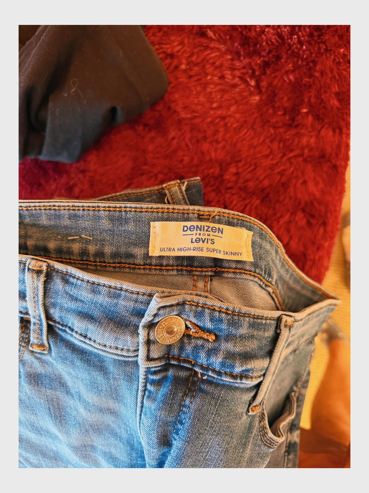Levi's Denizen from Levi’s Ultra High-Rise Super Skinny Jeans Size 34" / US 12 / IT 48 - 5 Thumbnail
