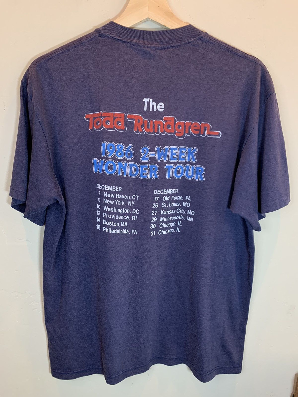Band Tees × Vintage *RARE* Vintage 1986 Todd Rundgren Wonder Tour Art Band Shirt Size US XL / EU 56 / 4 - 2 Thumbnail